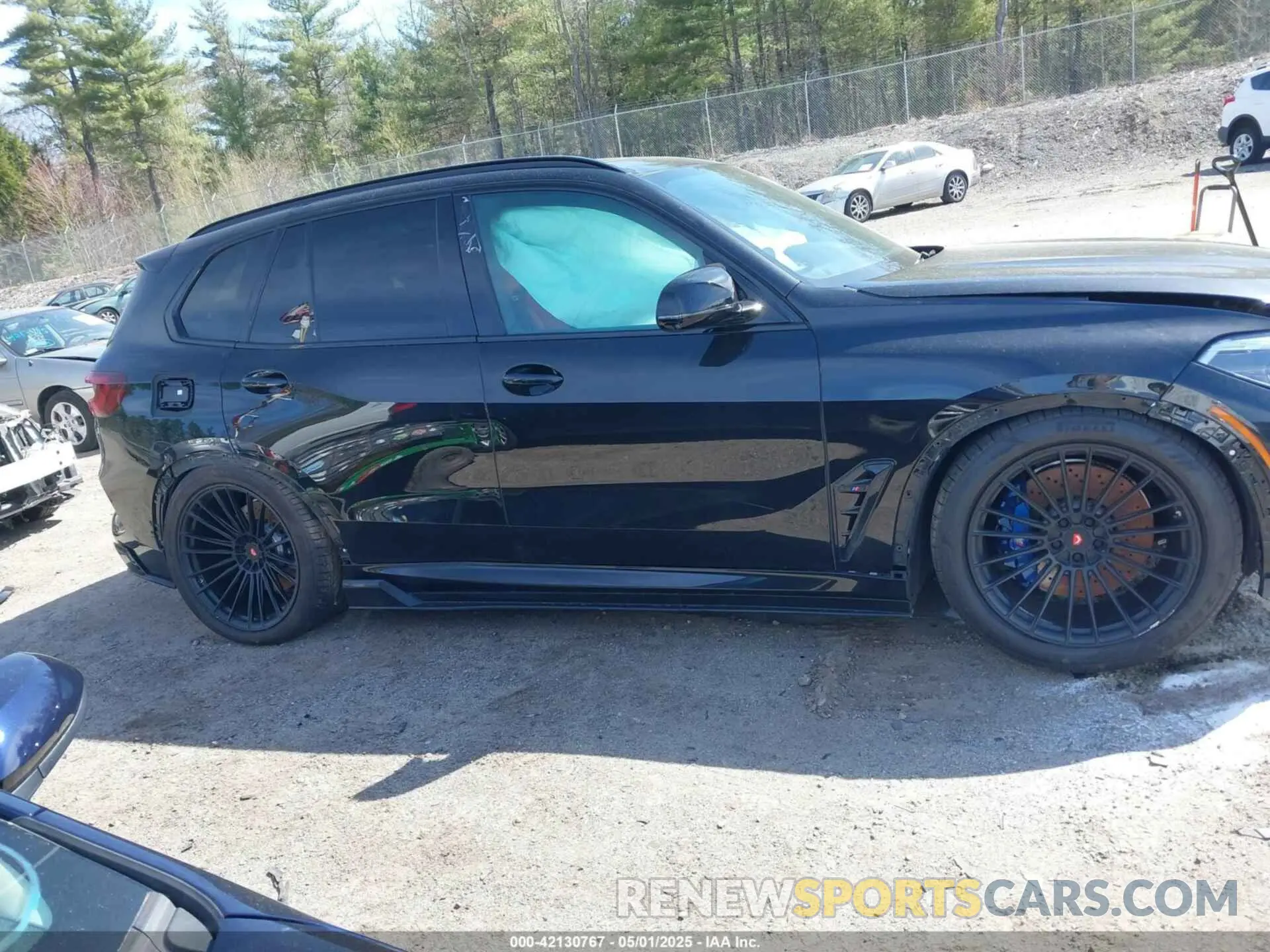 14 Photograph of a damaged car 5YMJU0C08M9F36288 BMW X5 M 2021