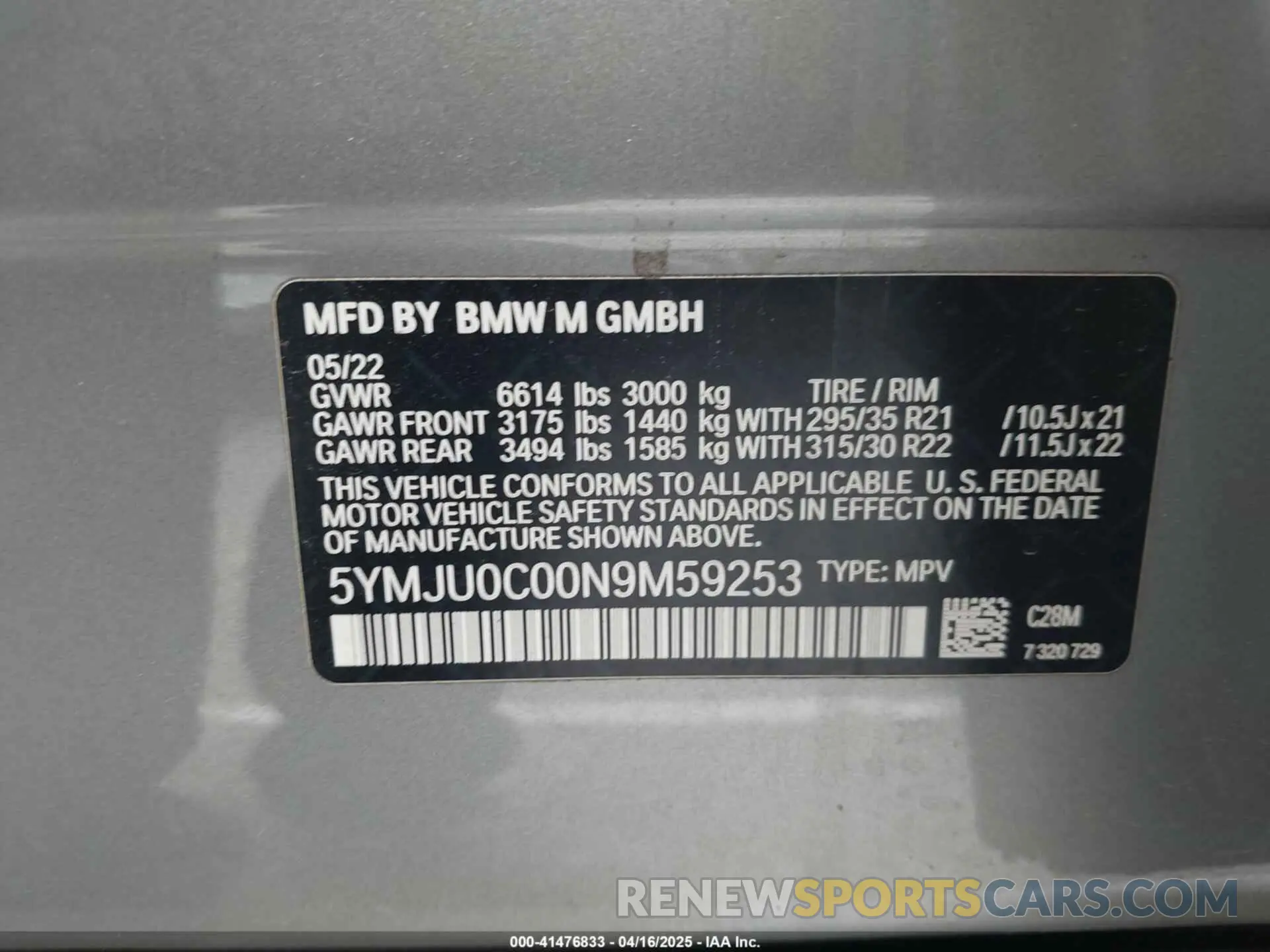 9 Photograph of a damaged car 5YMJU0C00N9M59253 BMW X5 M 2022