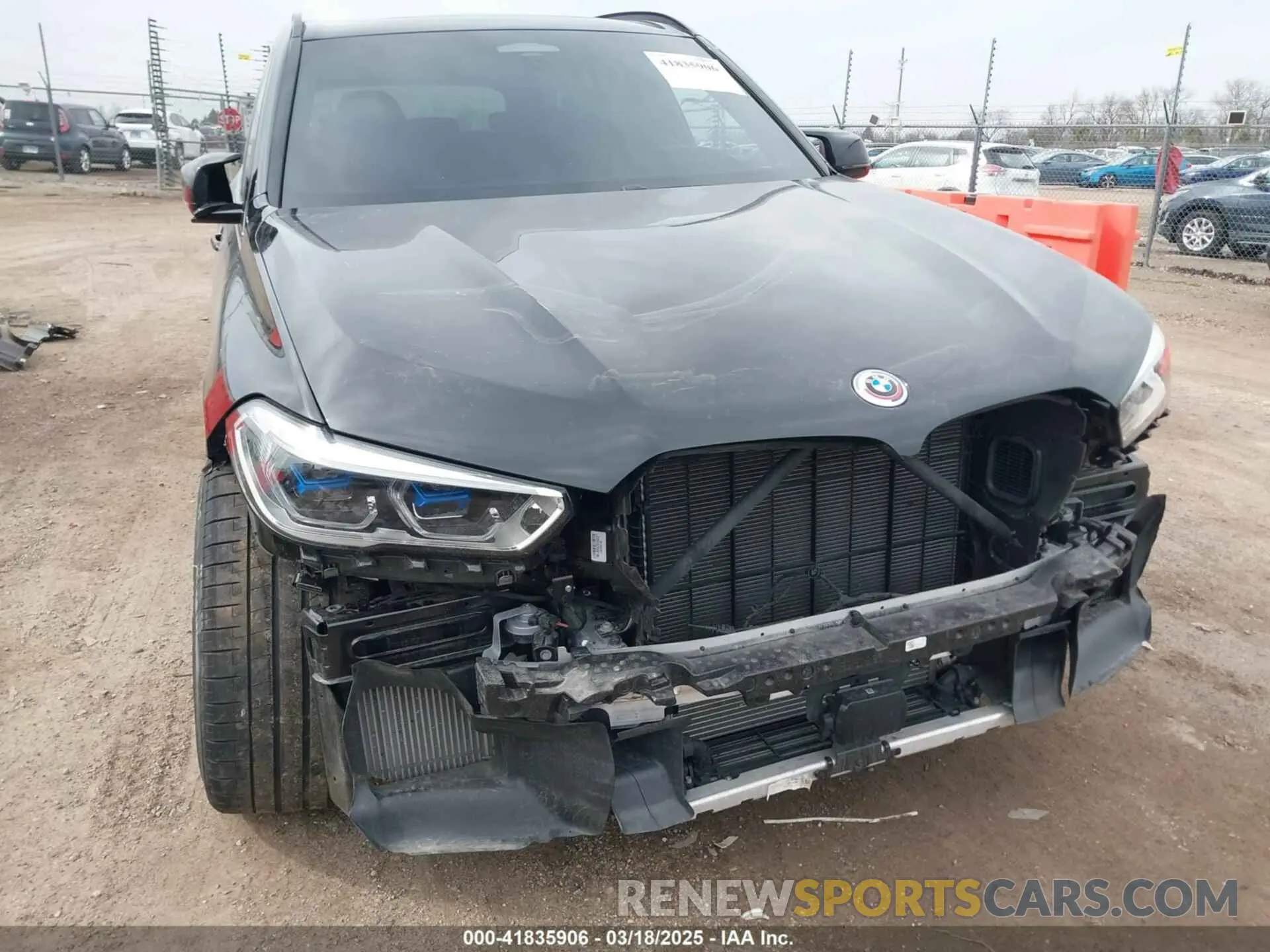 6 Photograph of a damaged car 5YMJU0C03P9P55922 BMW X5 M 2023