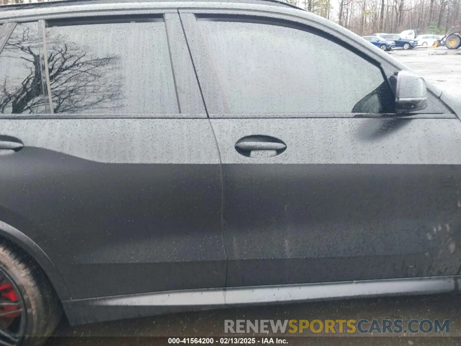 13 Photograph of a damaged car 5YM13ET02R9U17916 BMW X5 M 2024