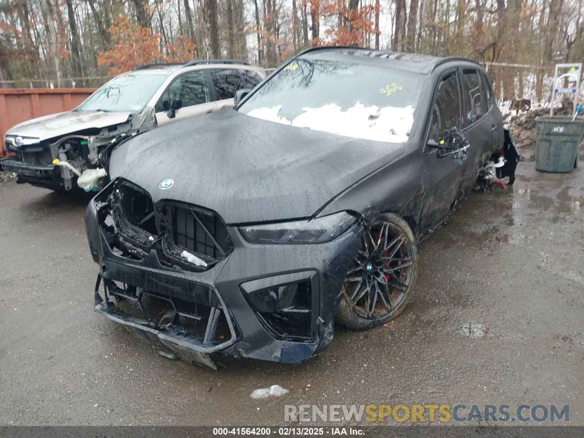 2 Photograph of a damaged car 5YM13ET02R9U17916 BMW X5 M 2024