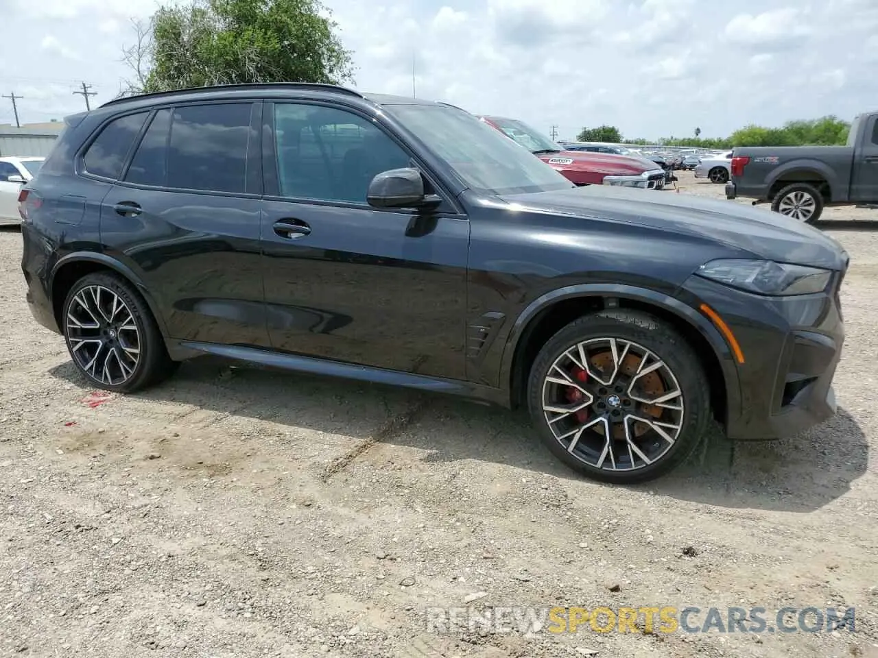 4 Photograph of a damaged car 5YM13ET02R9T87400 BMW X5 M COMPE 2024
