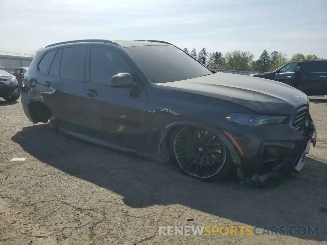 4 Photograph of a damaged car 5YM13ET0XR9S39172 BMW X5 M COMPE 2024