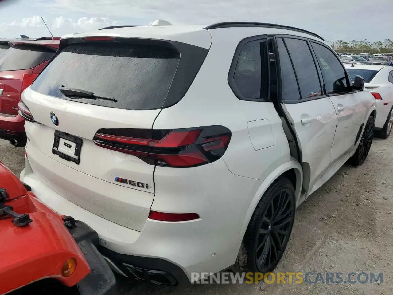 3 Photograph of a damaged car 5UX33EU01R9U55250 BMW X5 M60I 2024