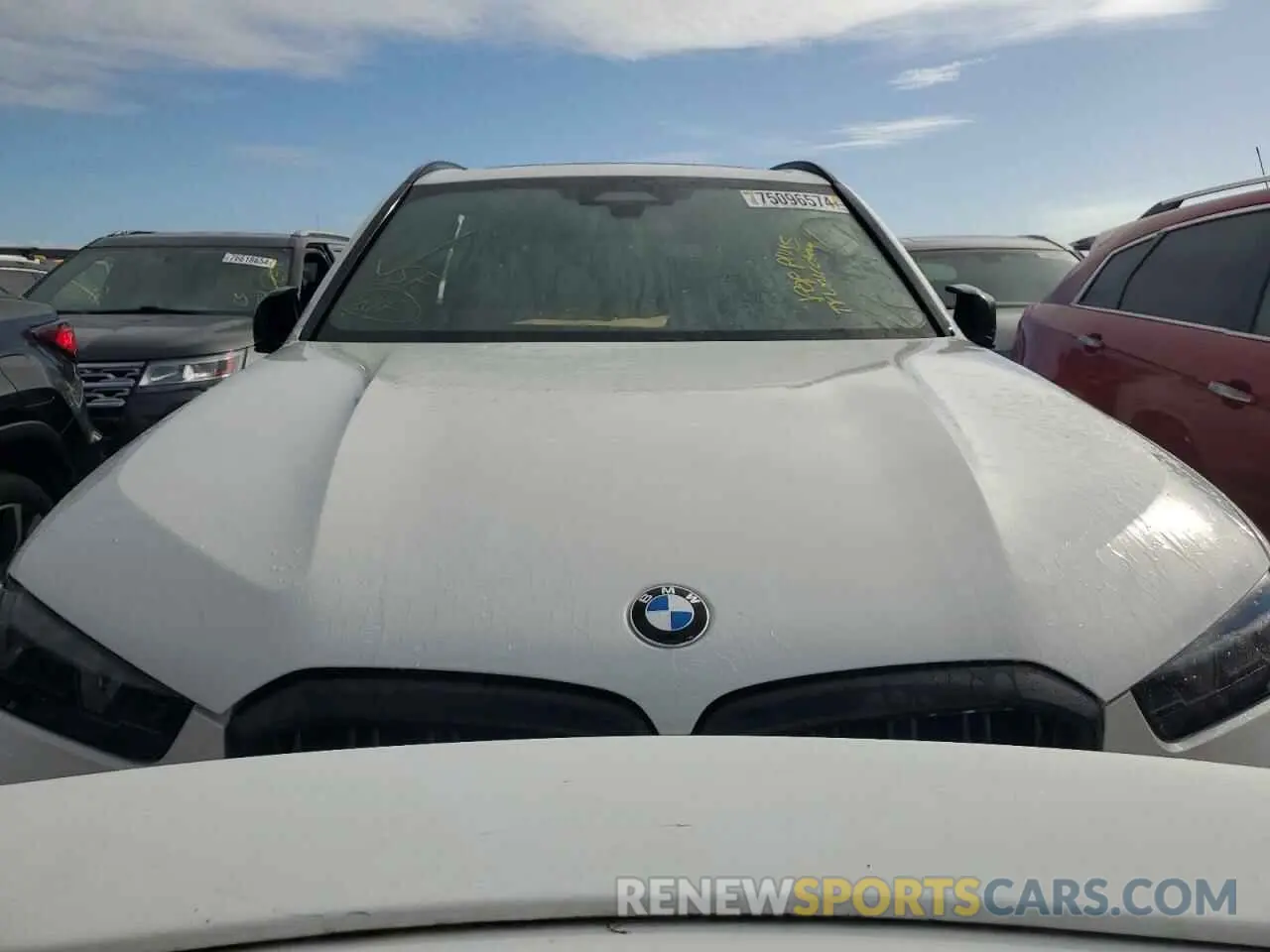 5 Photograph of a damaged car 5UX33EU01R9U55250 BMW X5 M60I 2024