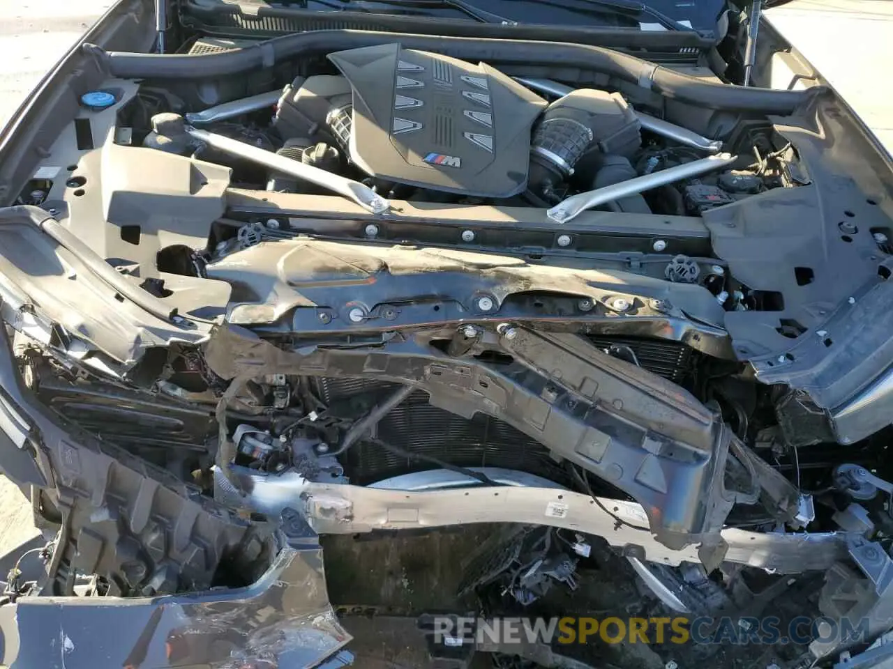 11 Photograph of a damaged car 5UX33EU02R9U42880 BMW X5 M60I 2024