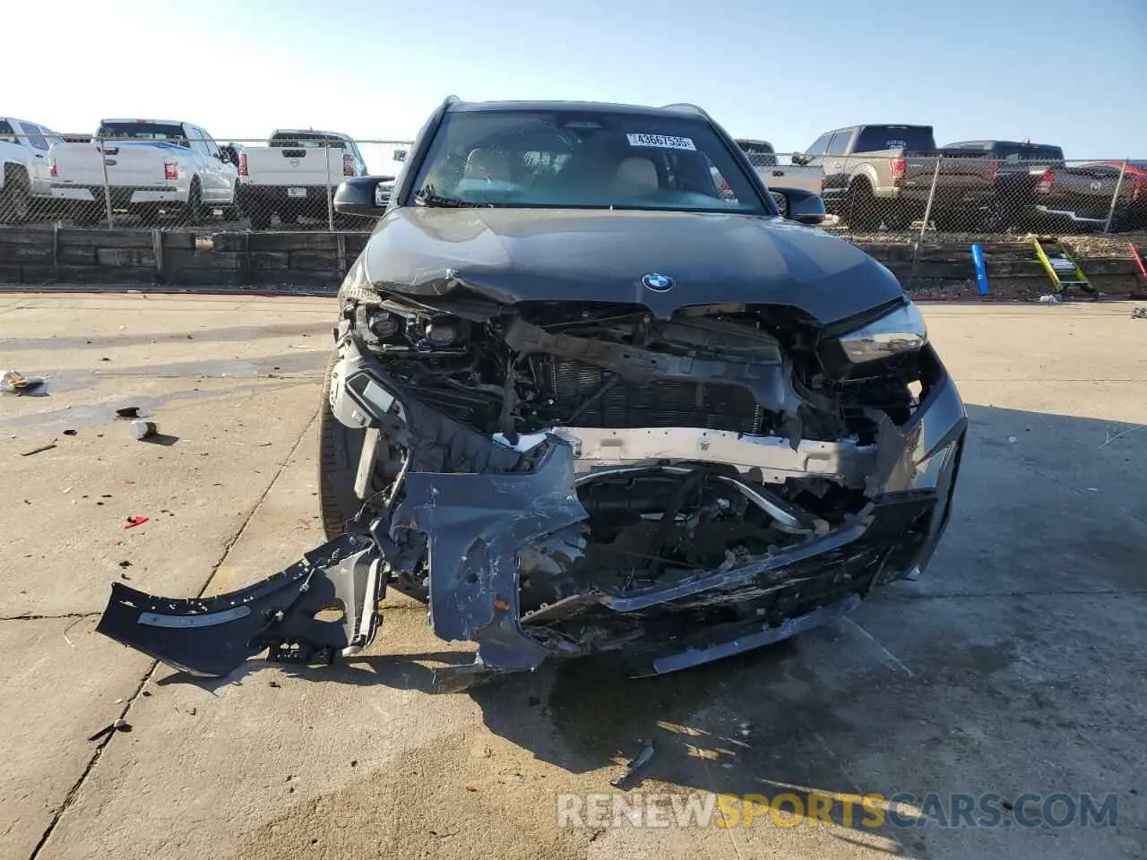 5 Photograph of a damaged car 5UX33EU02R9U42880 BMW X5 M60I 2024