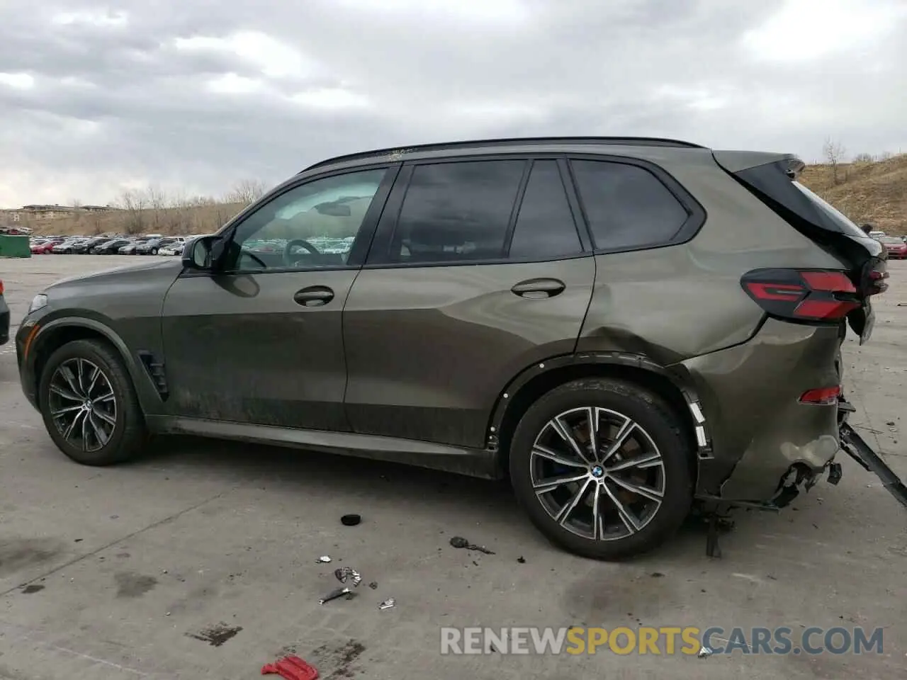 2 Photograph of a damaged car 5UX33EU04R9T50055 BMW X5 M60I 2024