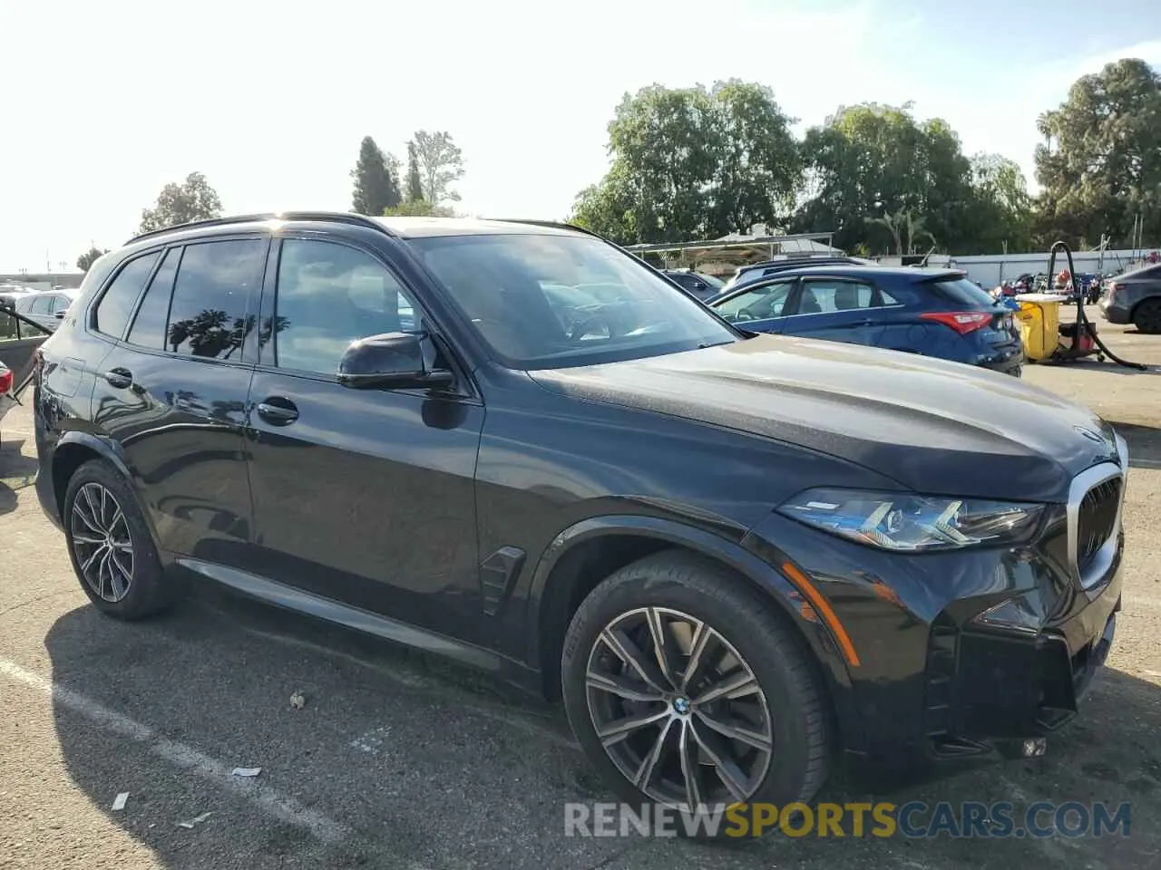 4 Photograph of a damaged car 5UX33EU07R9T15106 BMW X5 M60I 2024