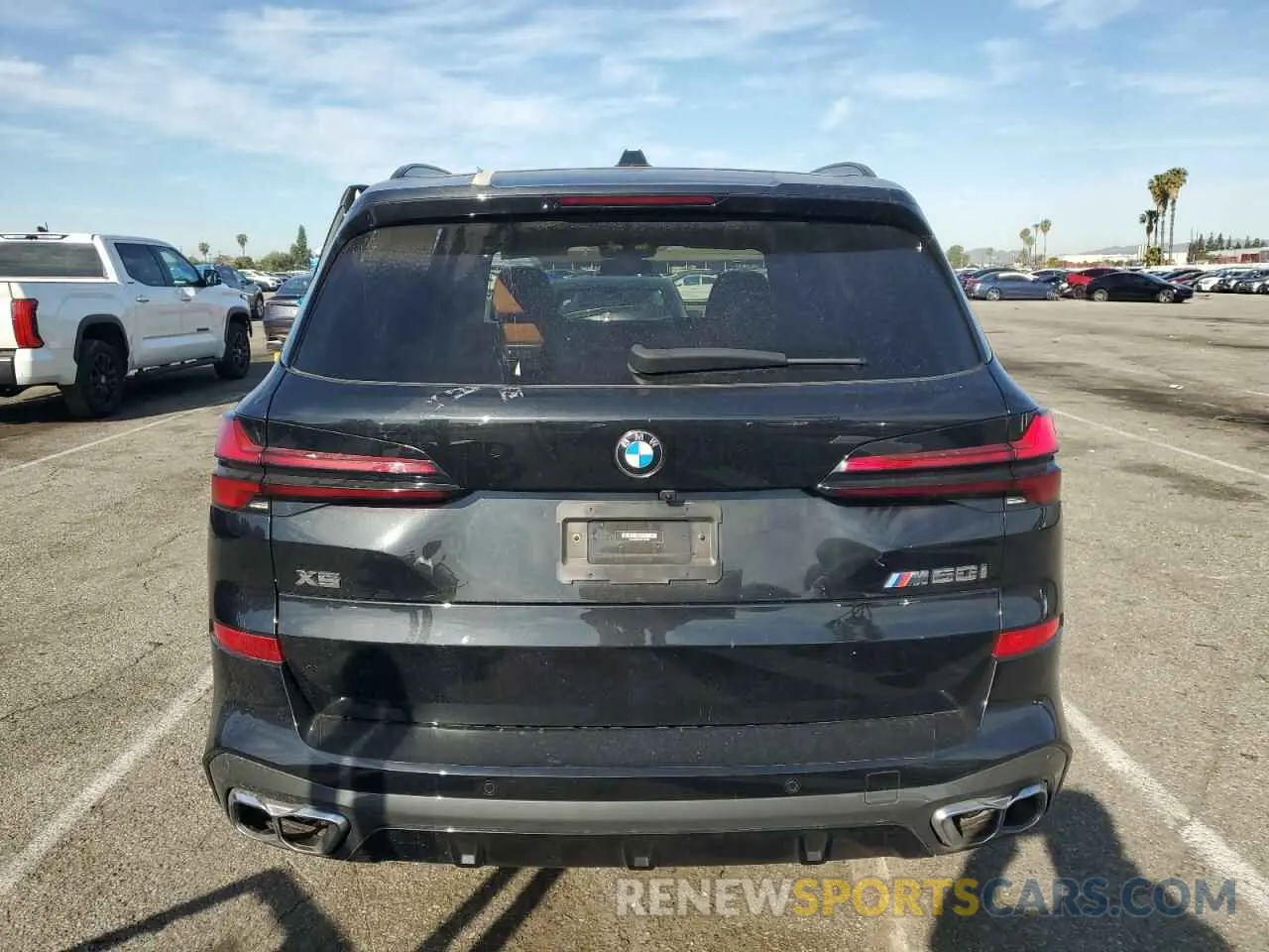 6 Photograph of a damaged car 5UX33EU07R9T15106 BMW X5 M60I 2024