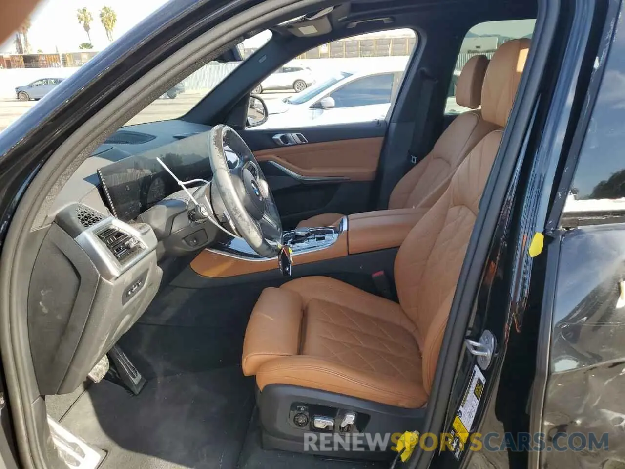 7 Photograph of a damaged car 5UX33EU07R9T15106 BMW X5 M60I 2024