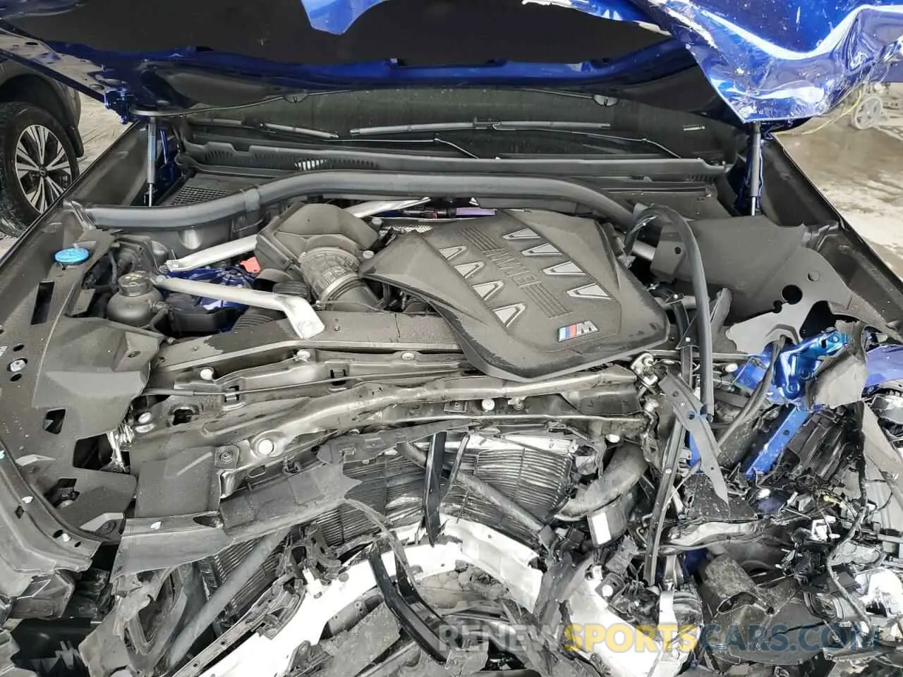 12 Photograph of a damaged car 5UX33EU09R9T85271 BMW X5 M60I 2024