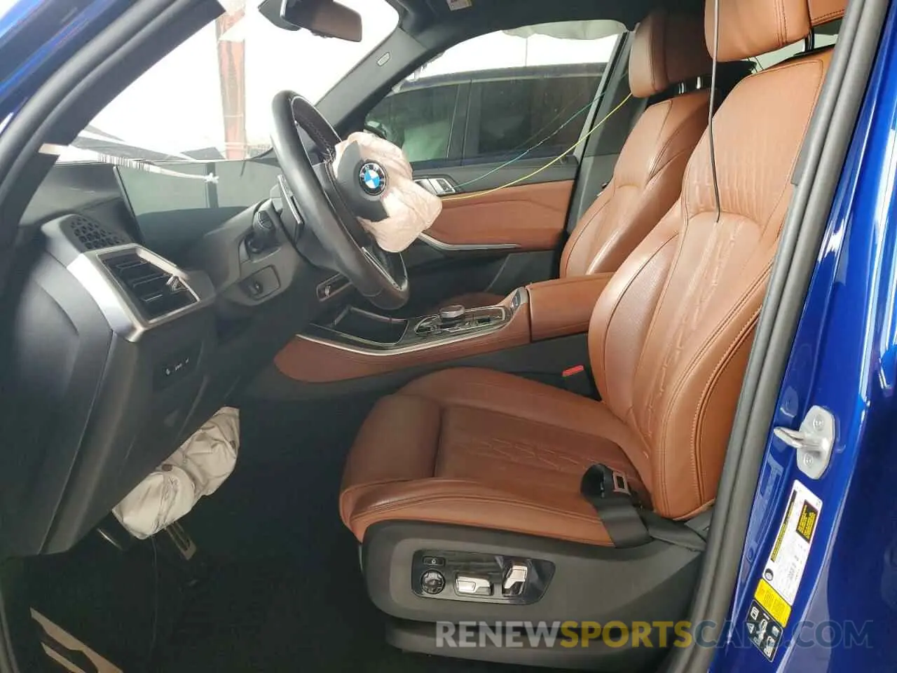 7 Photograph of a damaged car 5UX33EU09R9T85271 BMW X5 M60I 2024