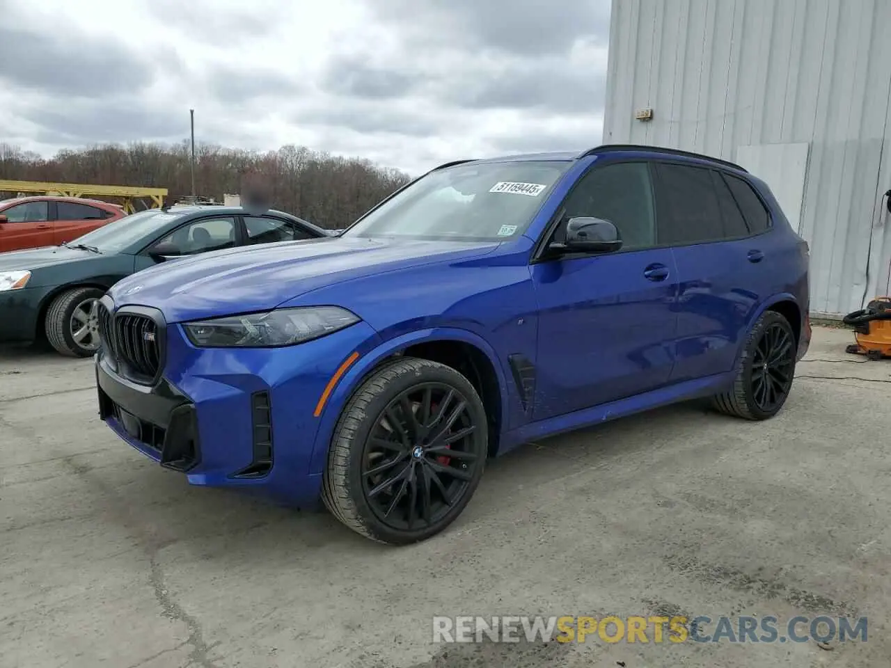 1 Photograph of a damaged car 5UX33EU03S9X42207 BMW X5 M60I 2025