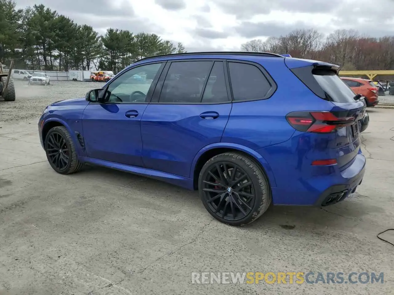 2 Photograph of a damaged car 5UX33EU03S9X42207 BMW X5 M60I 2025