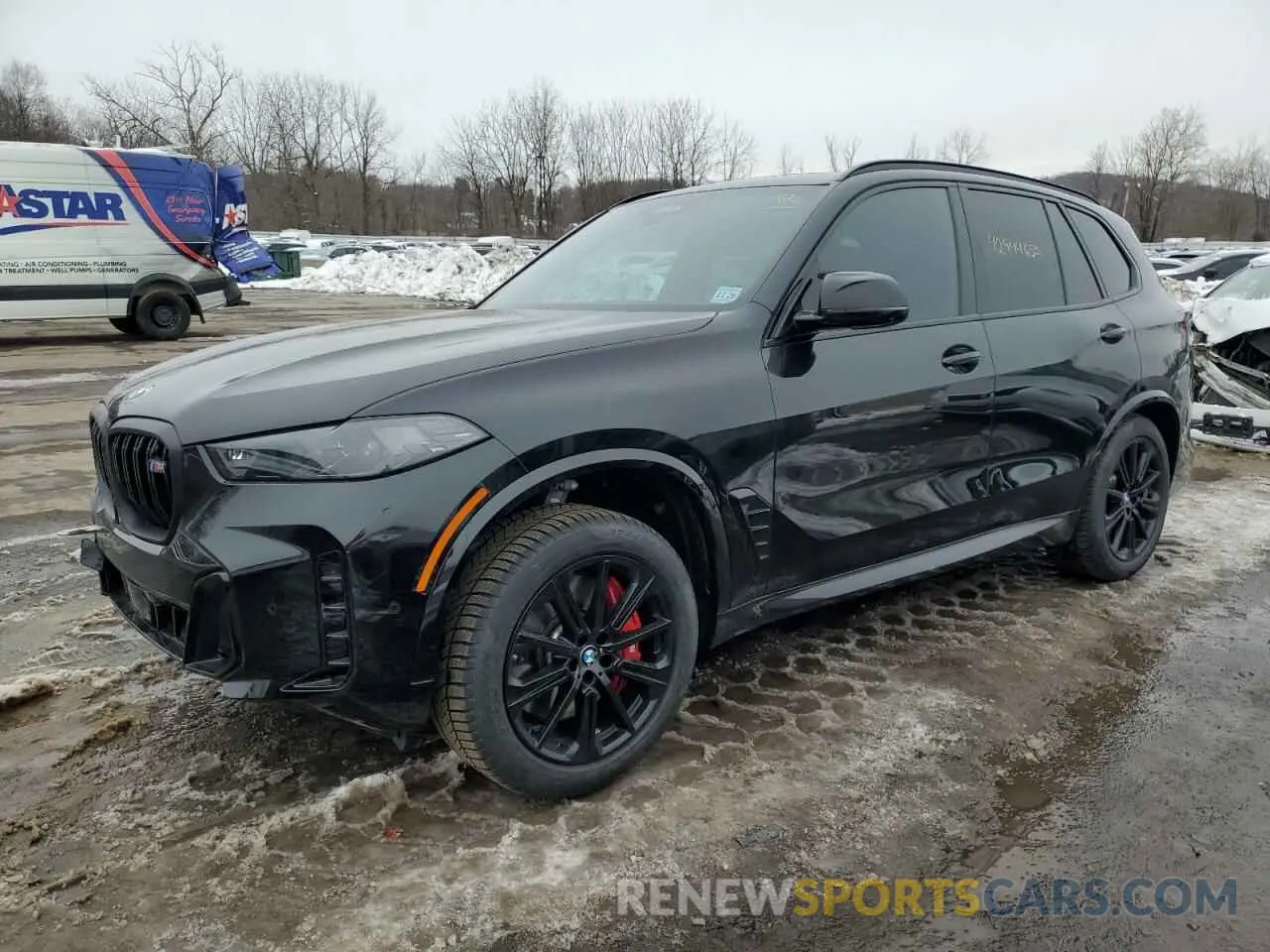1 Photograph of a damaged car 5UX33EU0XS9Y66832 BMW X5 M60I 2025
