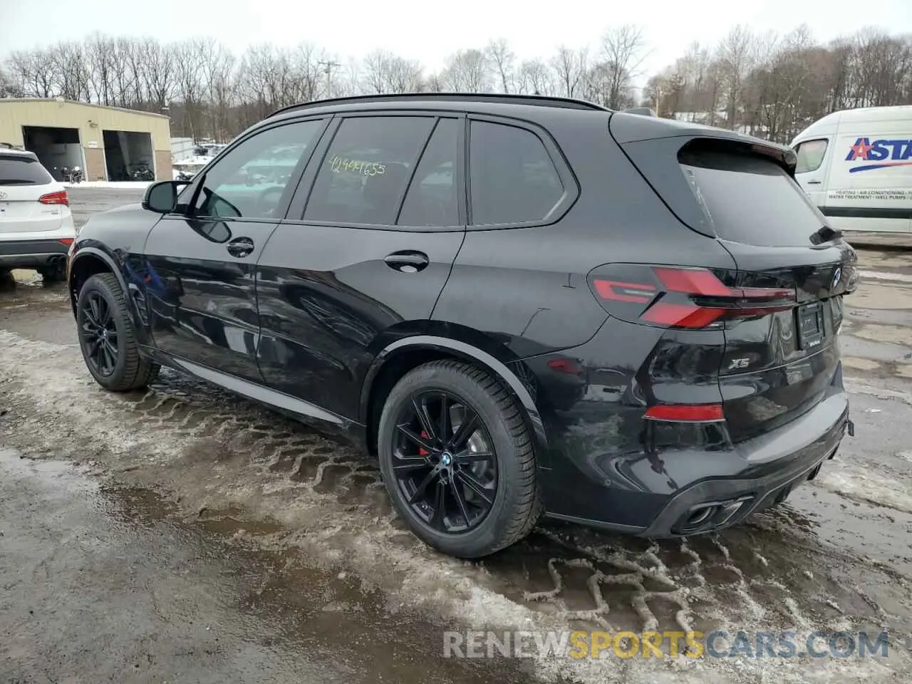2 Photograph of a damaged car 5UX33EU0XS9Y66832 BMW X5 M60I 2025