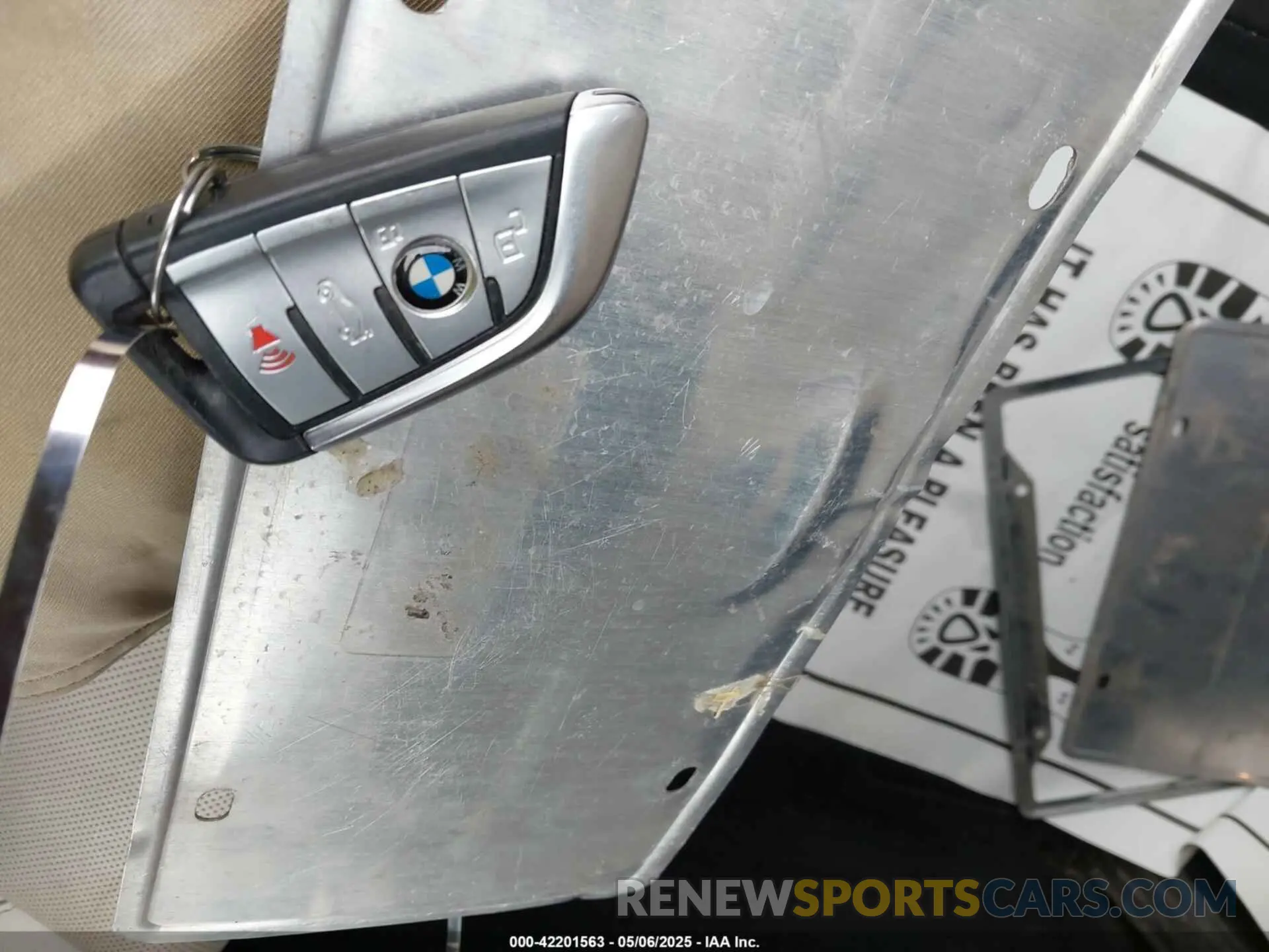 11 Photograph of a damaged car 5UXTA6C02M9F88978 BMW X5 PHEV 2021