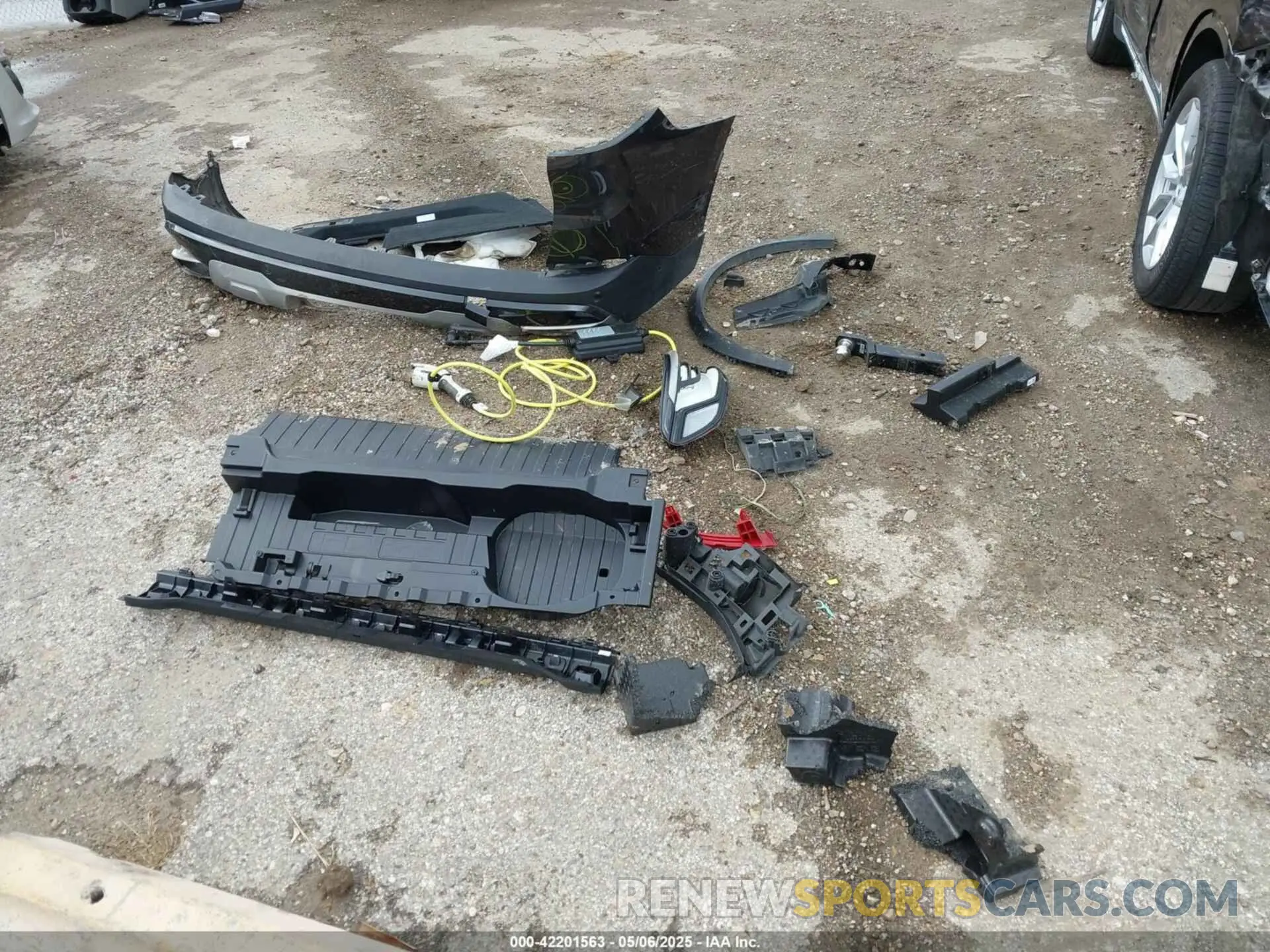 12 Photograph of a damaged car 5UXTA6C02M9F88978 BMW X5 PHEV 2021