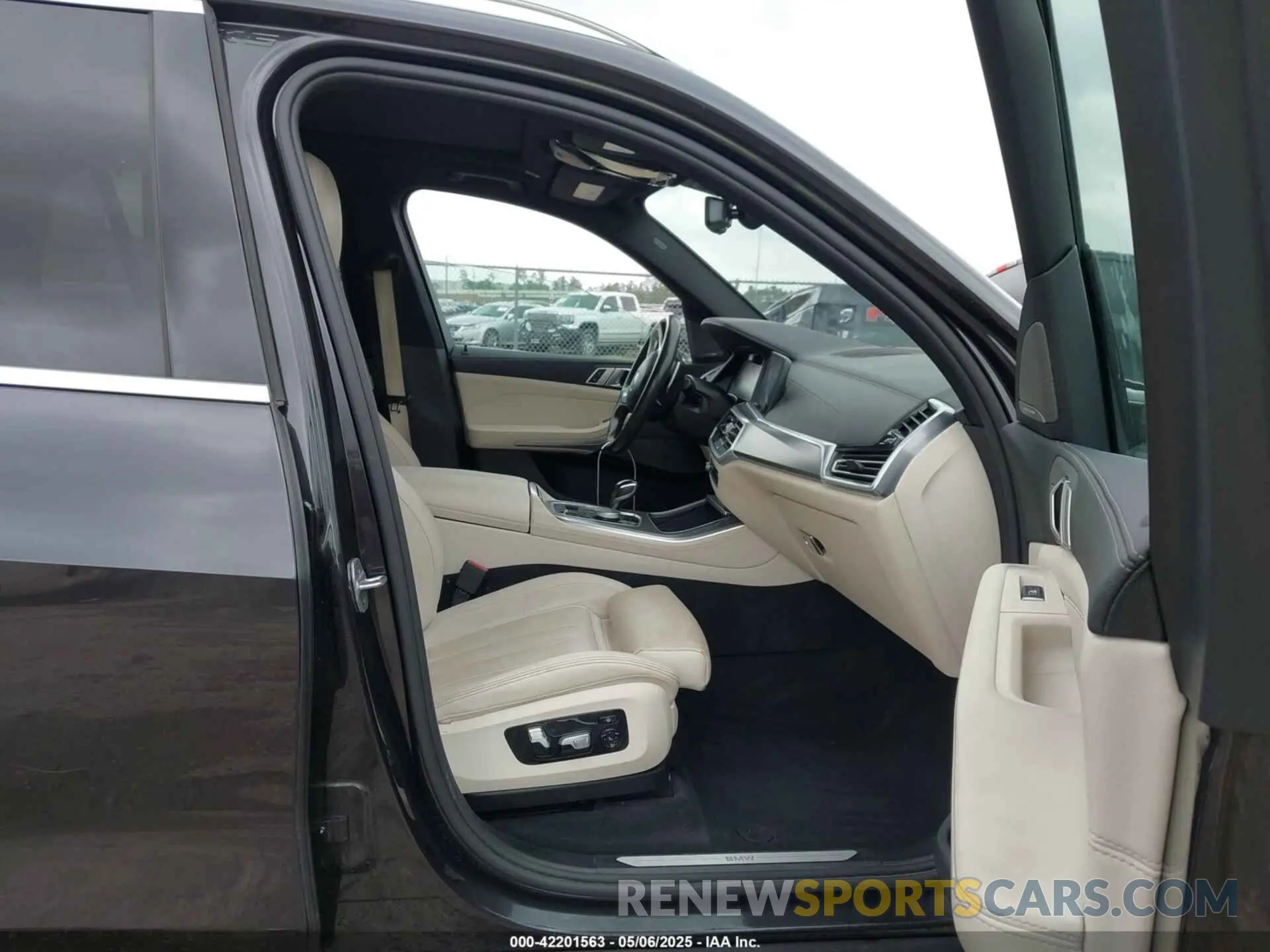 5 Photograph of a damaged car 5UXTA6C02M9F88978 BMW X5 PHEV 2021