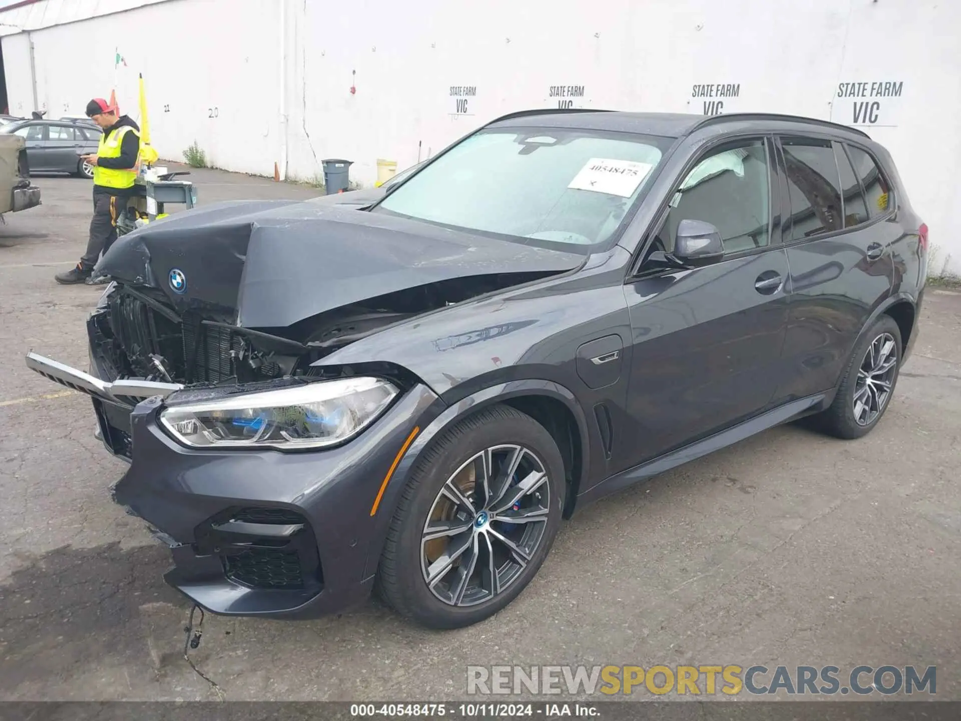 2 Photograph of a damaged car 5UXTA6C00N9J93020 BMW X5 PHEV 2022