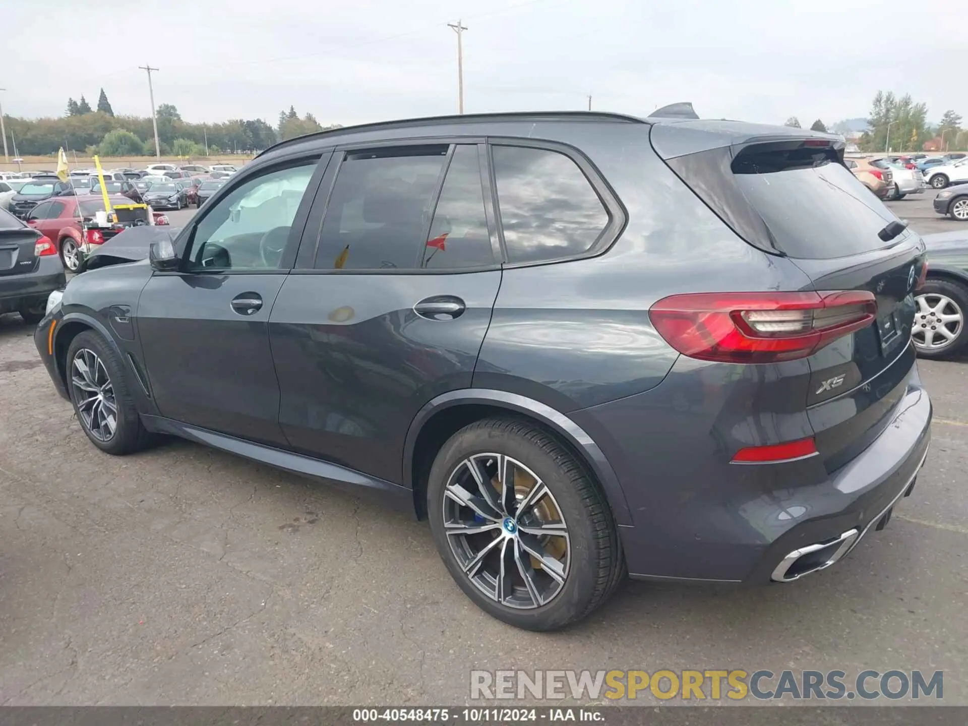 3 Photograph of a damaged car 5UXTA6C00N9J93020 BMW X5 PHEV 2022