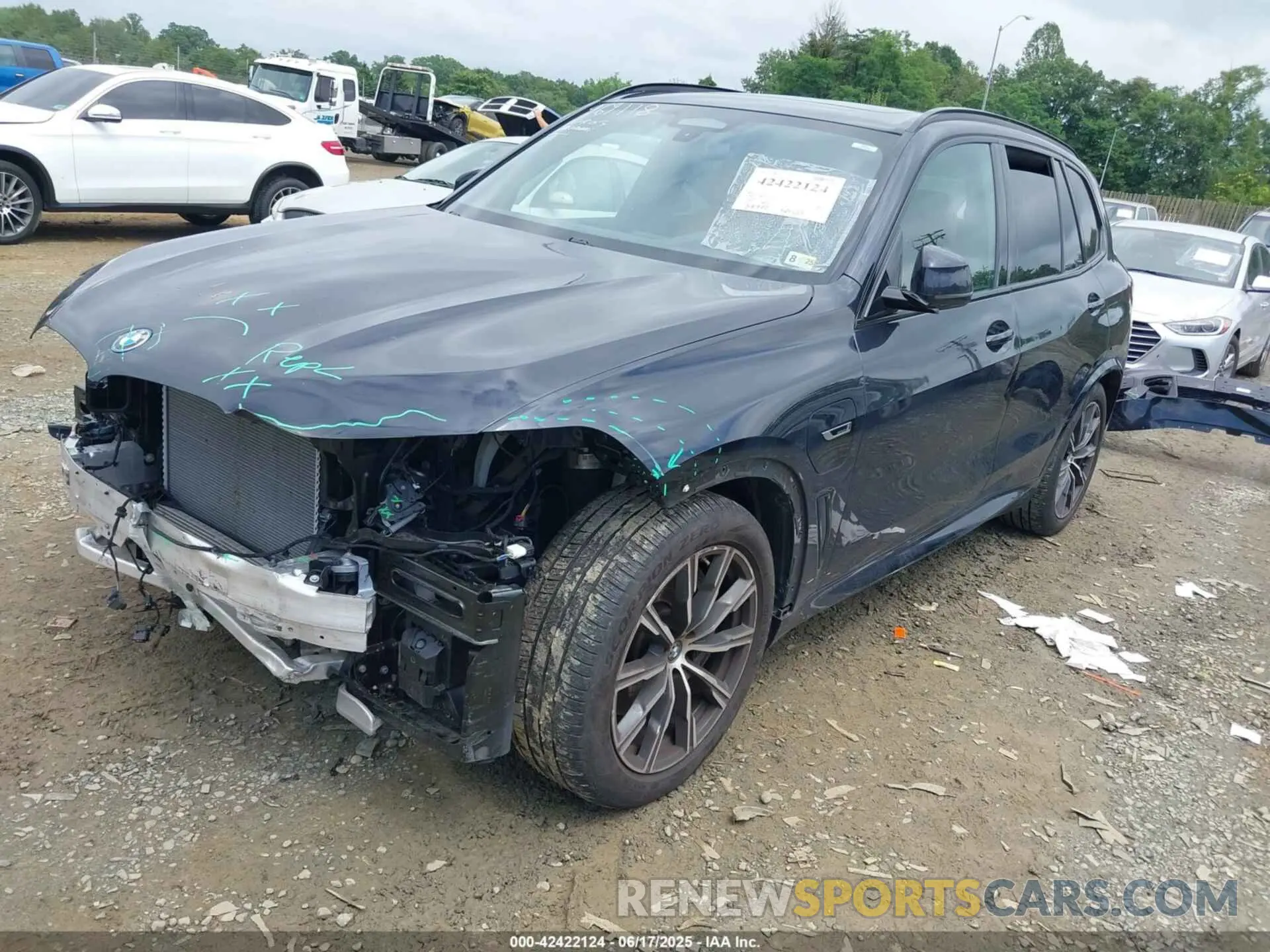 2 Photograph of a damaged car 5UXTA6C01N9J99912 BMW X5 PHEV 2022