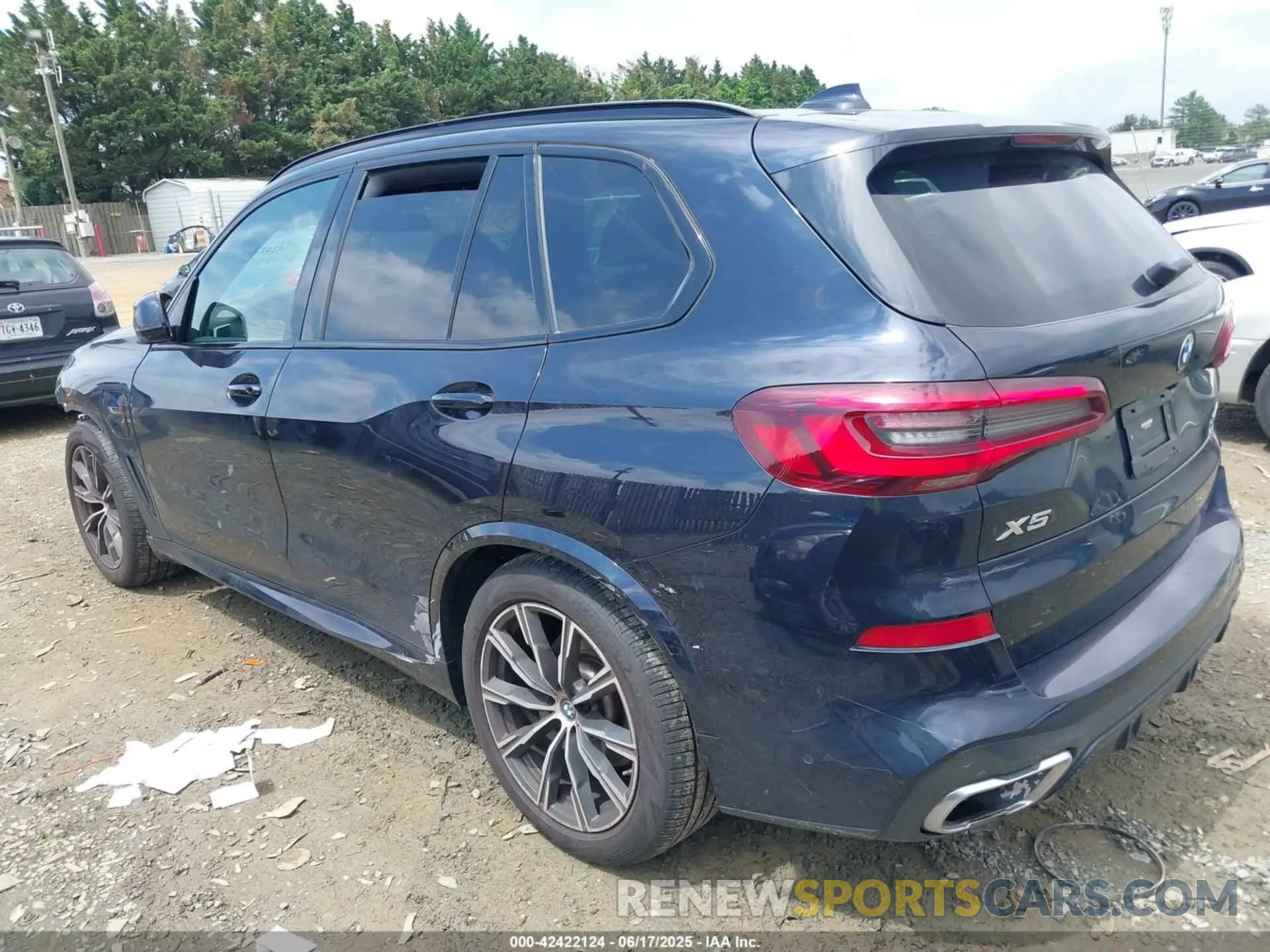 3 Photograph of a damaged car 5UXTA6C01N9J99912 BMW X5 PHEV 2022