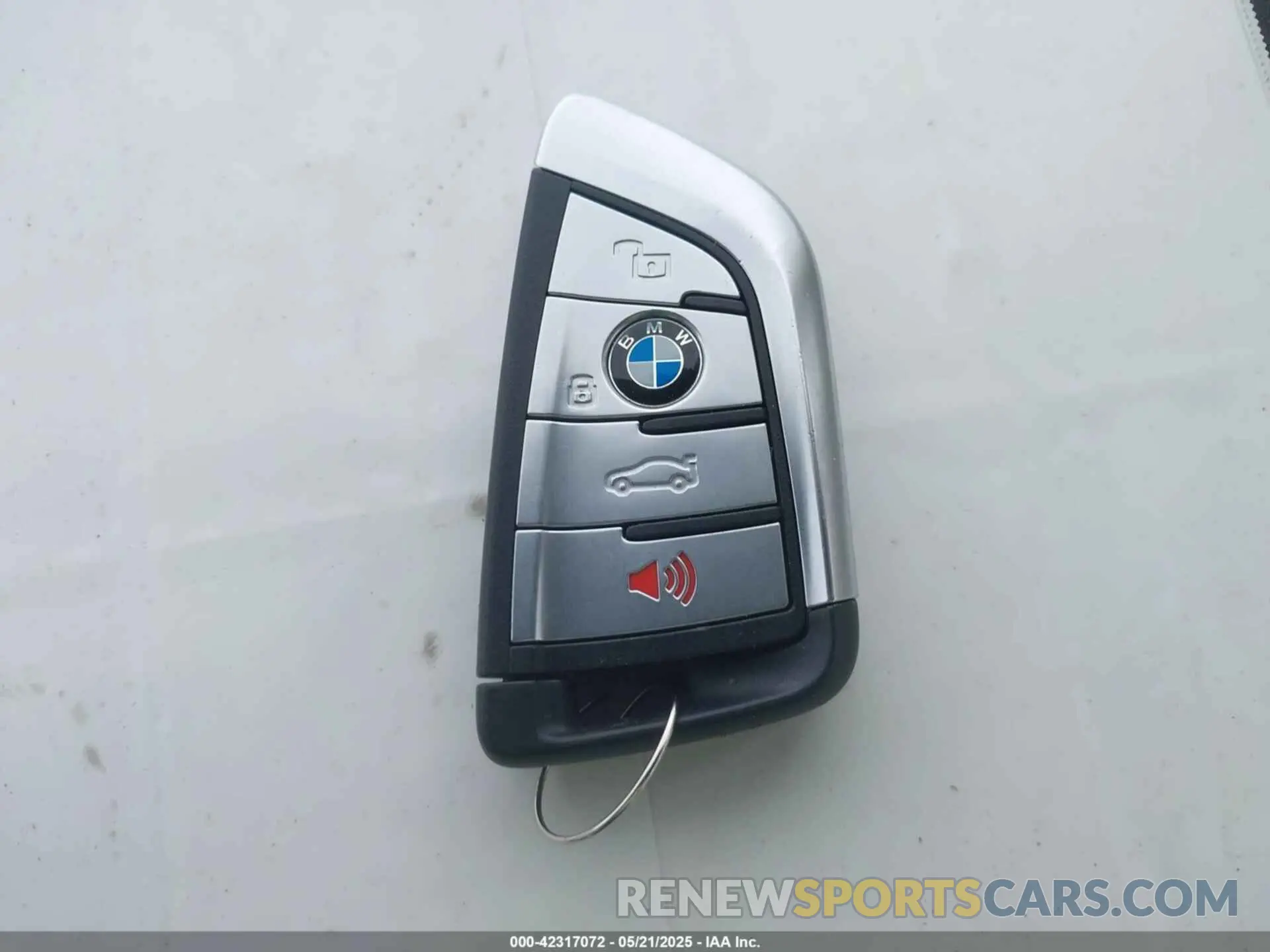 11 Photograph of a damaged car 5UXTA6C02N9L02576 BMW X5 PHEV 2022