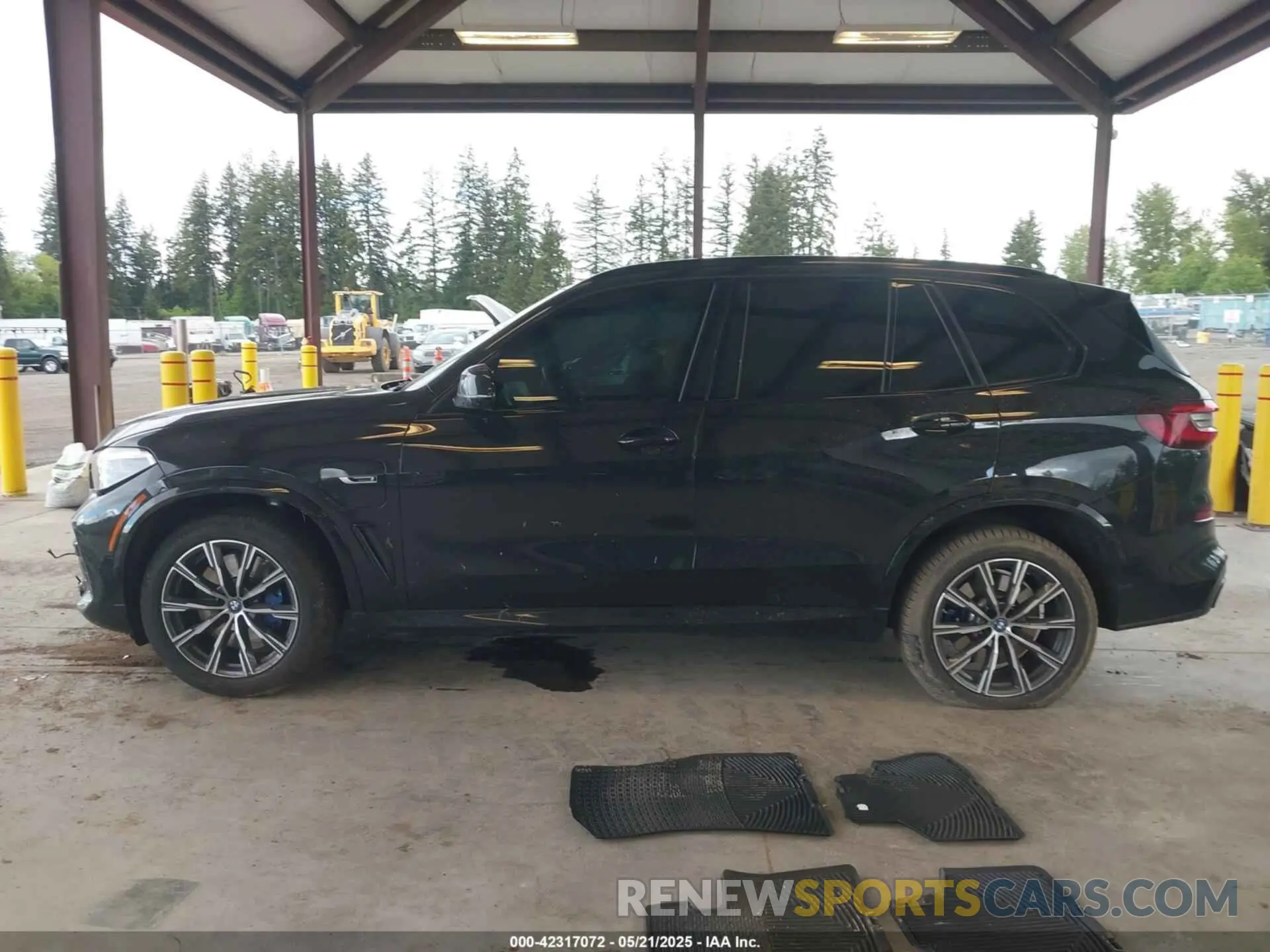 15 Photograph of a damaged car 5UXTA6C02N9L02576 BMW X5 PHEV 2022
