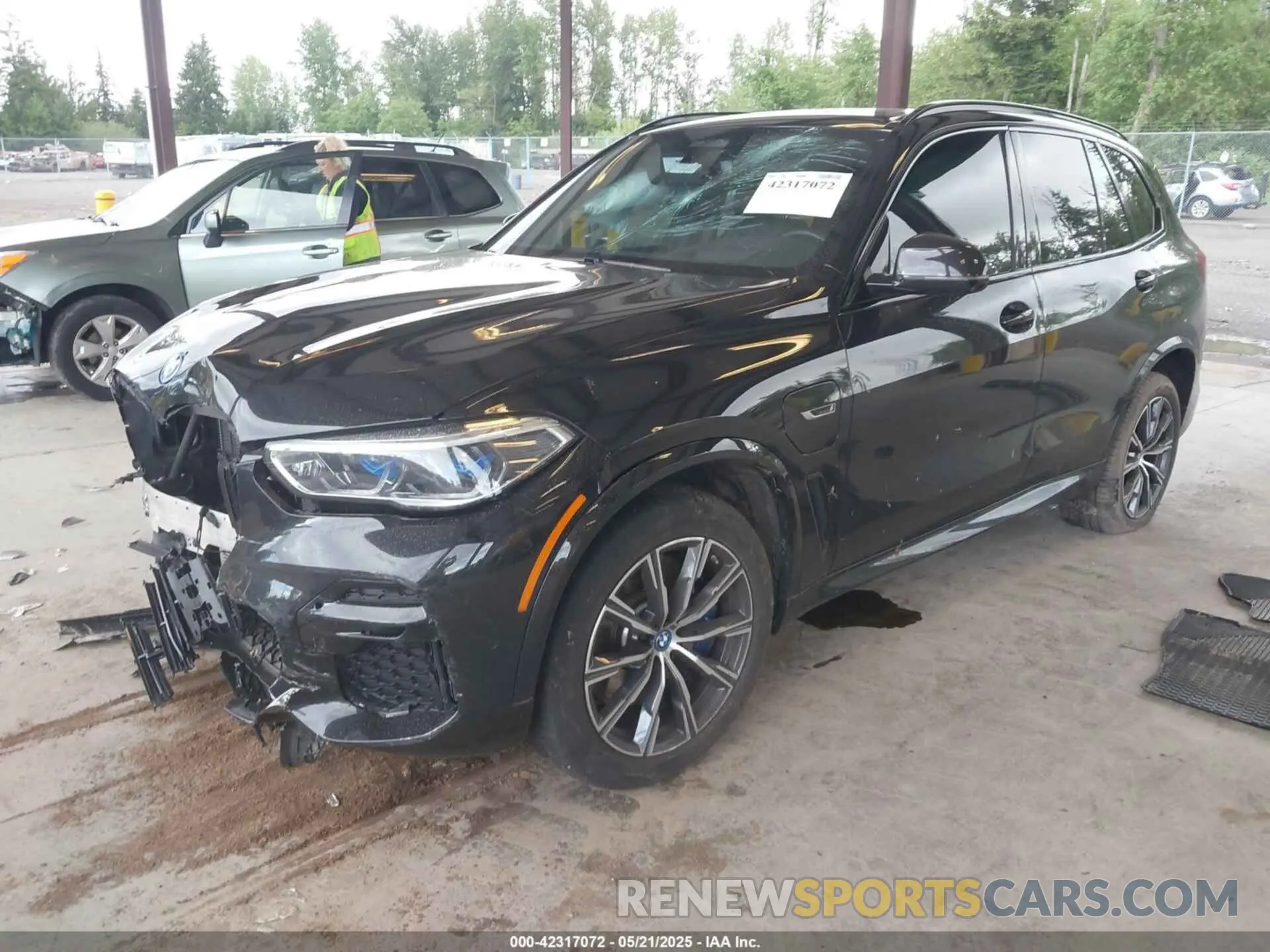 2 Photograph of a damaged car 5UXTA6C02N9L02576 BMW X5 PHEV 2022