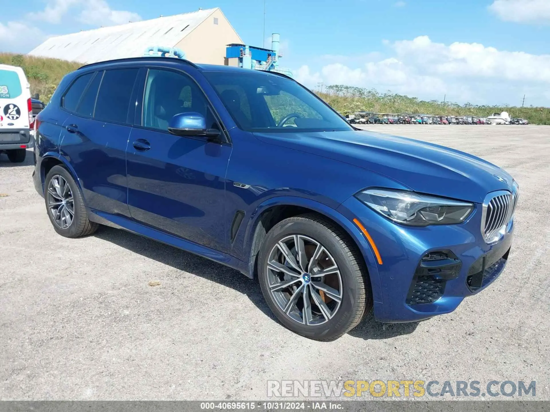 1 Photograph of a damaged car 5UXTA6C03N9L92563 BMW X5 PHEV 2022