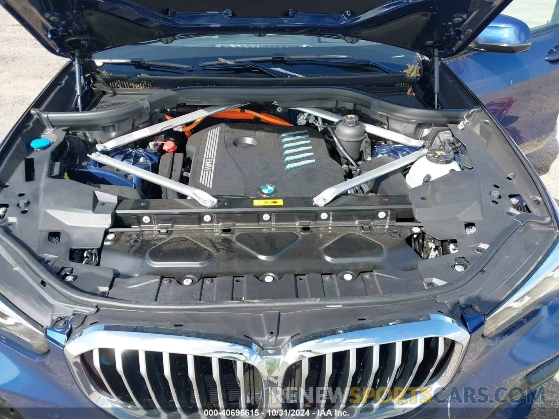 10 Photograph of a damaged car 5UXTA6C03N9L92563 BMW X5 PHEV 2022