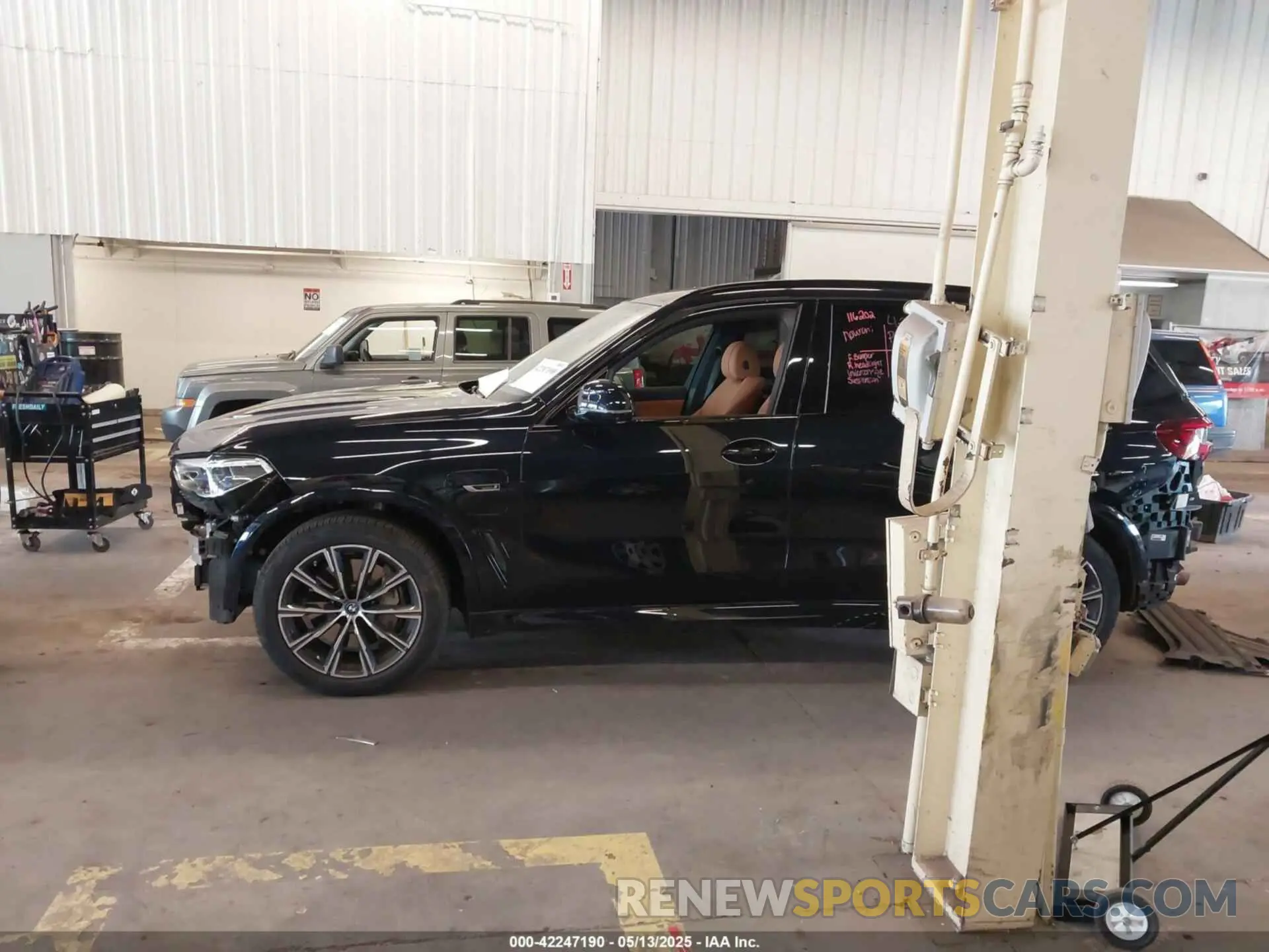 15 Photograph of a damaged car 5UXTA6C05N9L41274 BMW X5 PHEV 2022