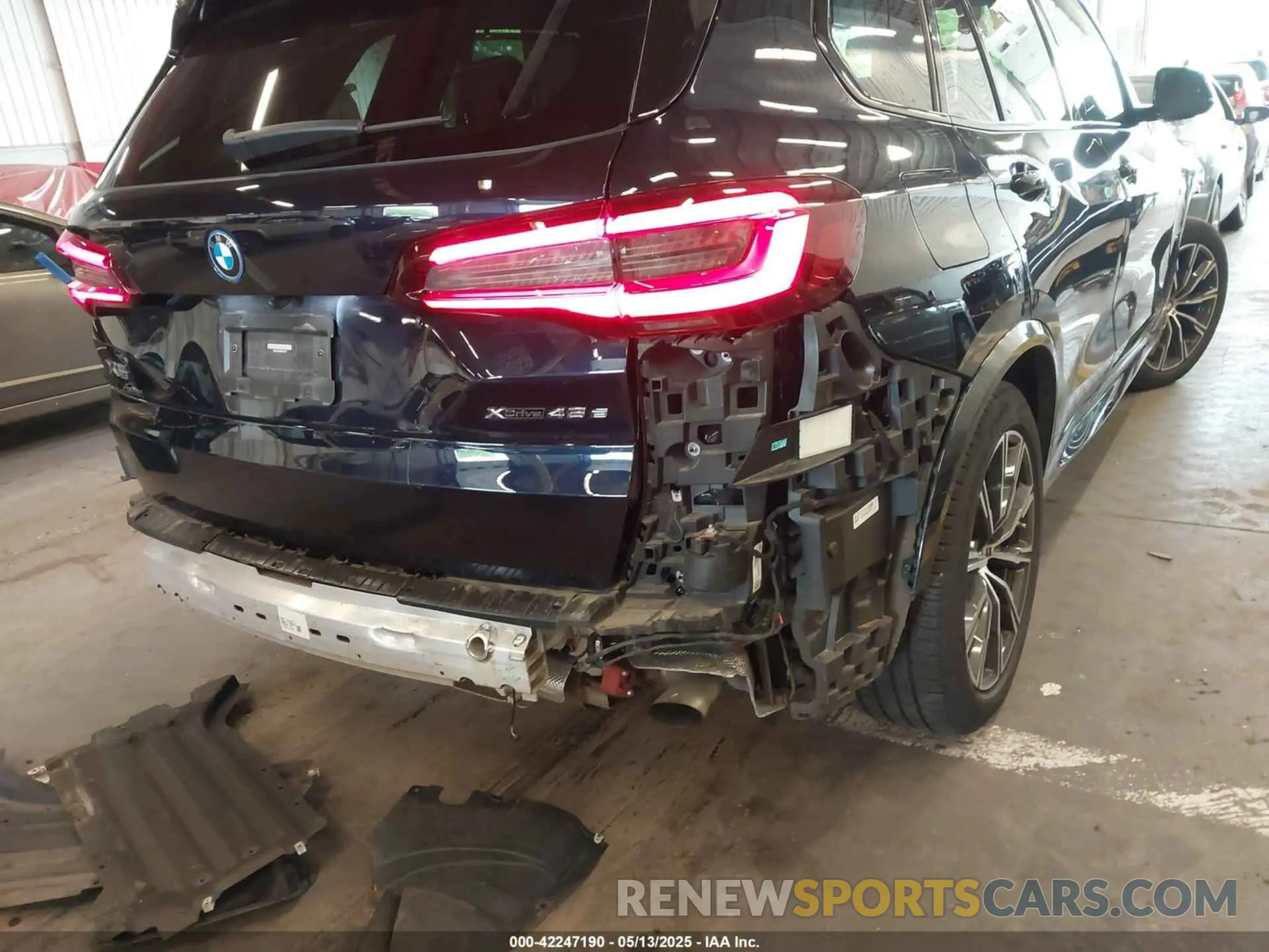 21 Photograph of a damaged car 5UXTA6C05N9L41274 BMW X5 PHEV 2022