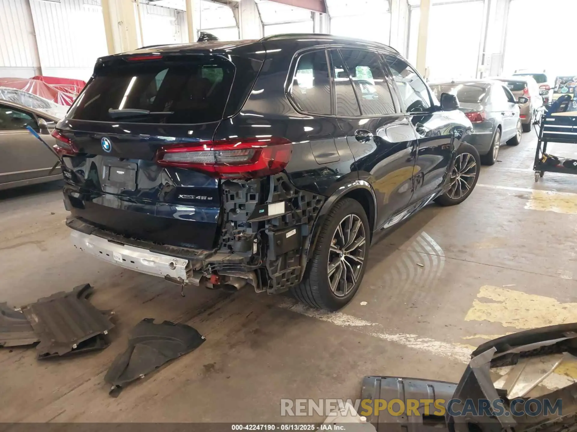 4 Photograph of a damaged car 5UXTA6C05N9L41274 BMW X5 PHEV 2022