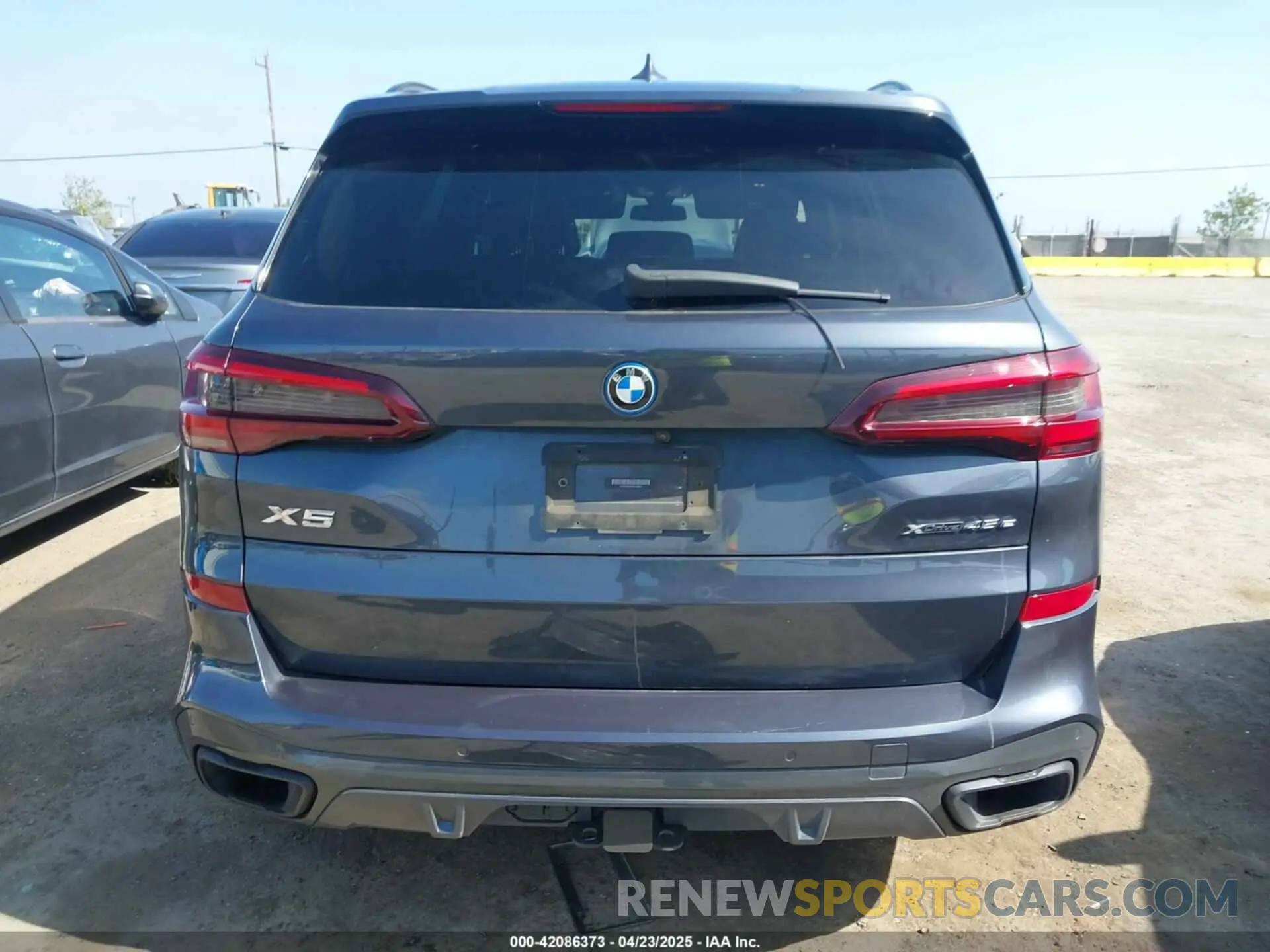 16 Photograph of a damaged car 5UXTA6C07N9J29881 BMW X5 PHEV 2022