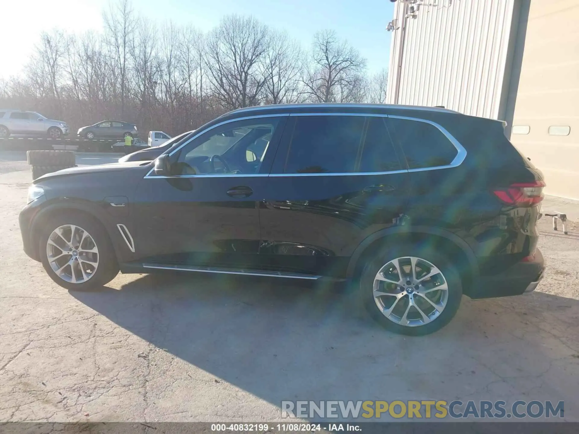 14 Photograph of a damaged car 5UXTA6C00P9P04809 BMW X5 PHEV 2023
