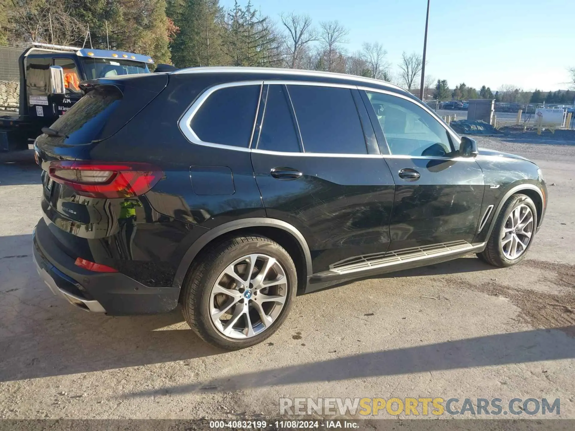 4 Photograph of a damaged car 5UXTA6C00P9P04809 BMW X5 PHEV 2023