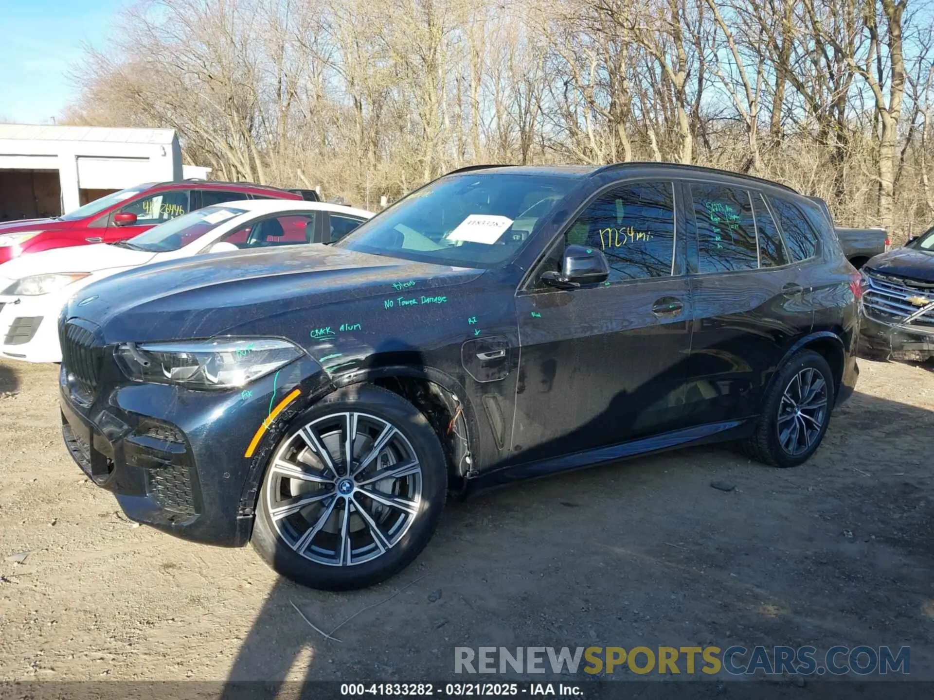 14 Photograph of a damaged car 5UXTA6C01P9R09426 BMW X5 PHEV 2023