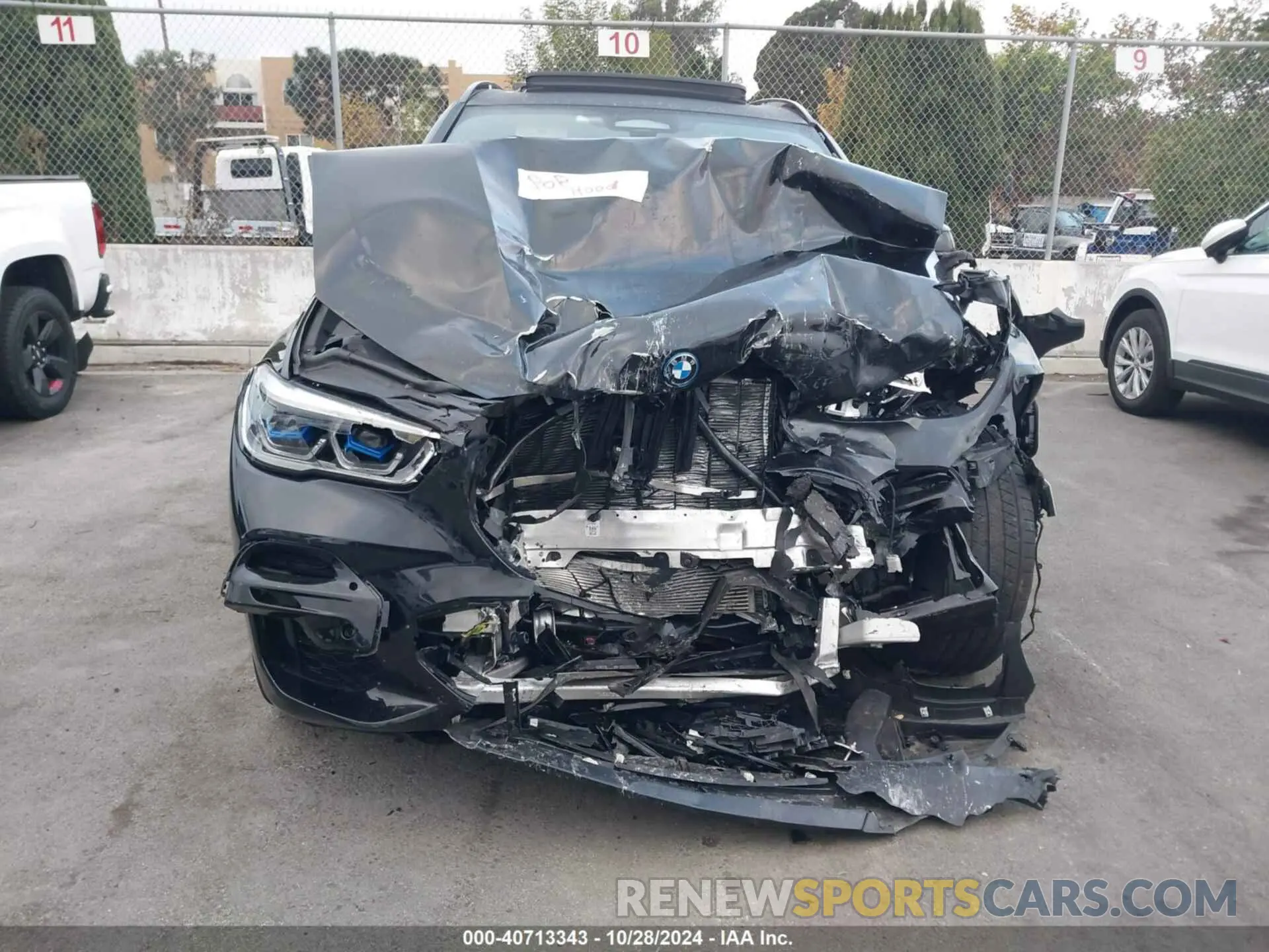 11 Photograph of a damaged car 5UXTA6C02P9P59732 BMW X5 PHEV 2023