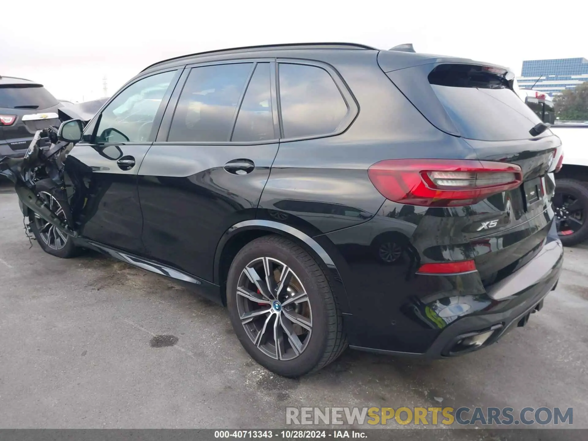 3 Photograph of a damaged car 5UXTA6C02P9P59732 BMW X5 PHEV 2023