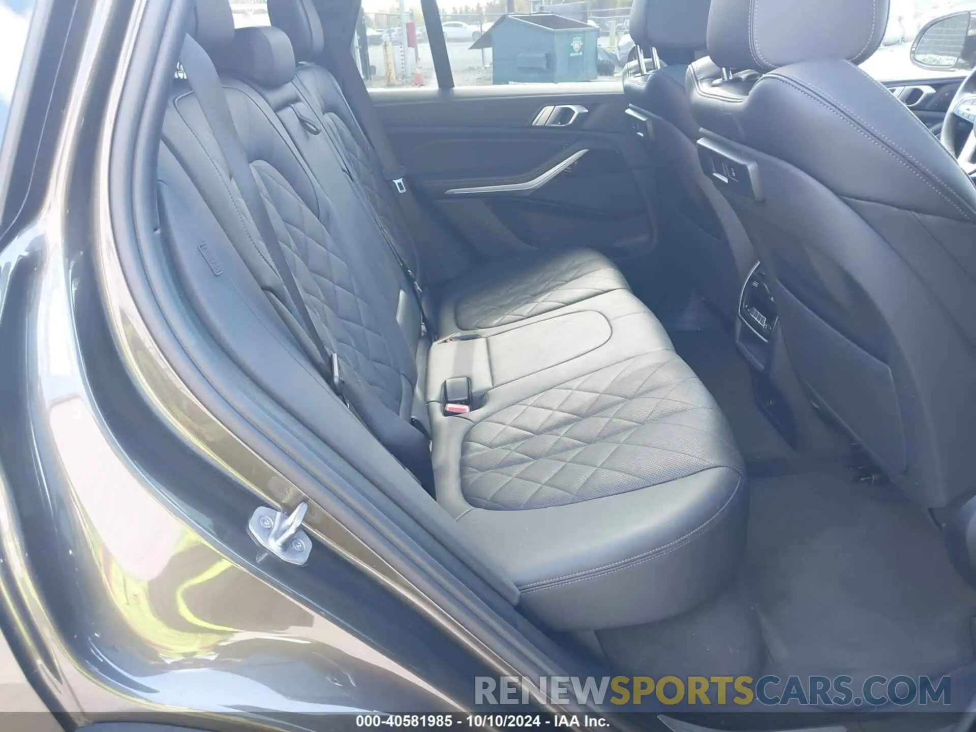 8 Photograph of a damaged car 5UXTA6C07P9P07464 BMW X5 PHEV 2023