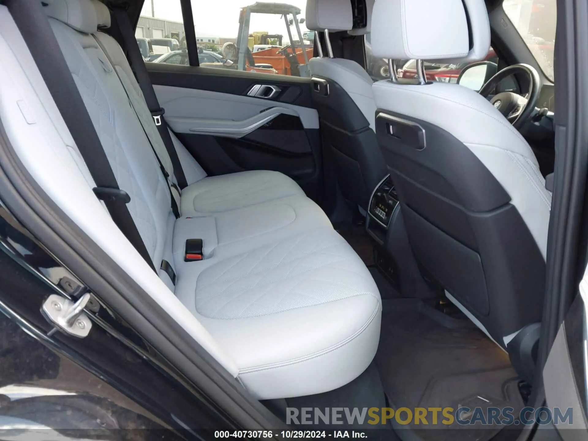 8 Photograph of a damaged car 5UX43EU07R9U37078 BMW X5 PHEV 2024