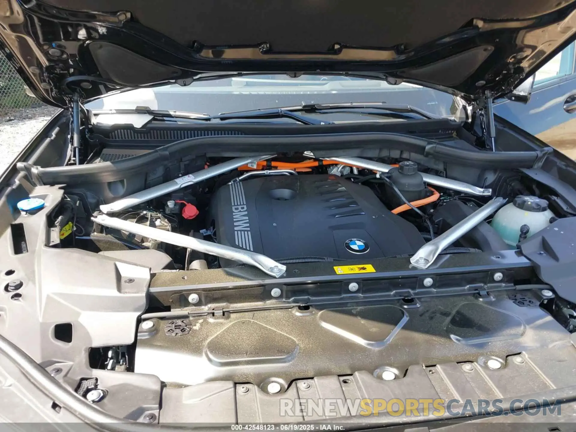 10 Photograph of a damaged car 5UX43EU01S9Z84532 BMW X5 PHEV 2025