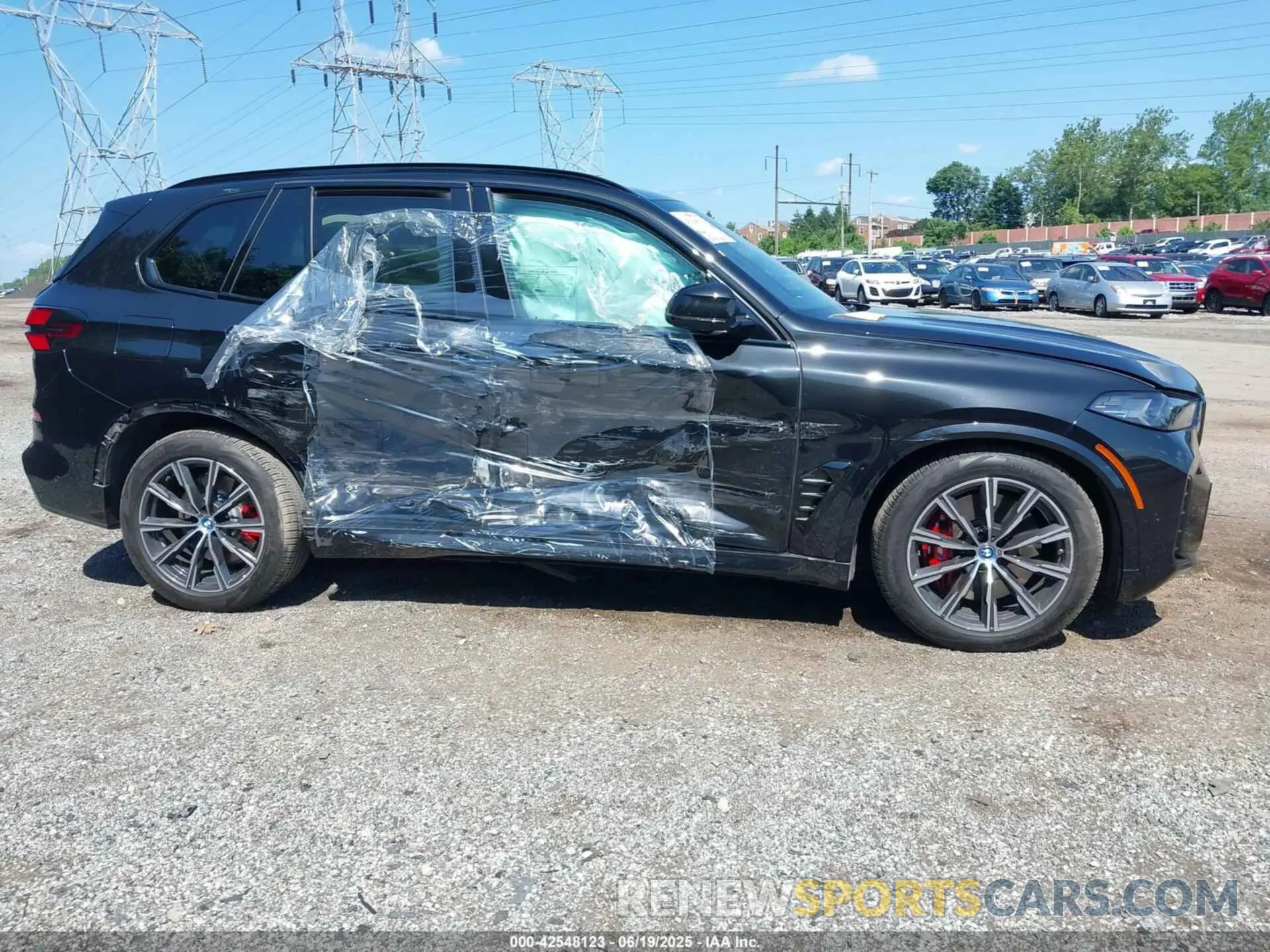 14 Photograph of a damaged car 5UX43EU01S9Z84532 BMW X5 PHEV 2025