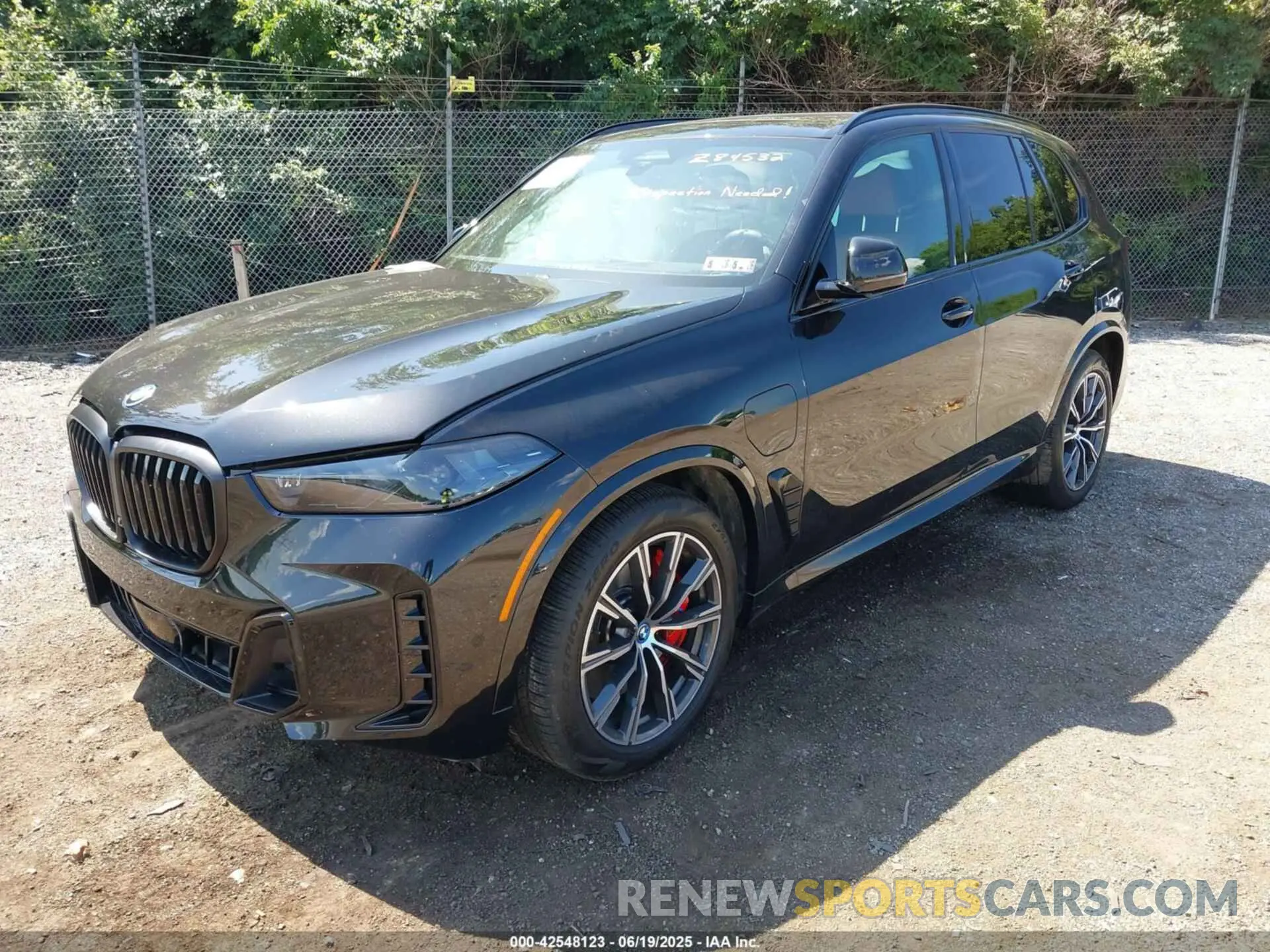 2 Photograph of a damaged car 5UX43EU01S9Z84532 BMW X5 PHEV 2025