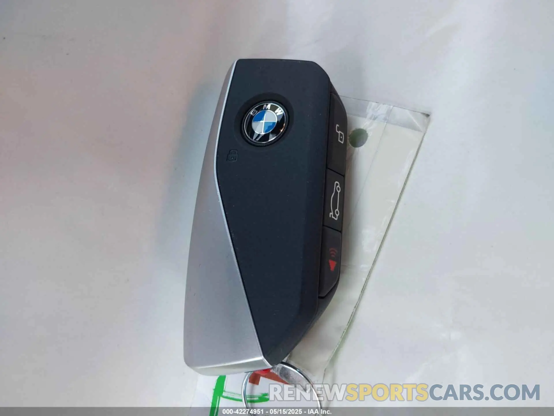 11 Photograph of a damaged car 5UX43EU03S9Z90610 BMW X5 PHEV 2025