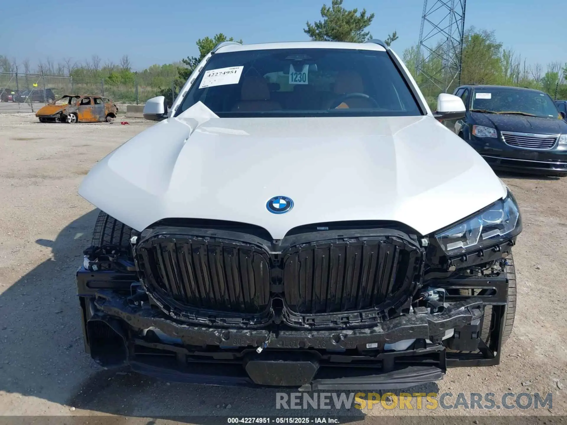 12 Photograph of a damaged car 5UX43EU03S9Z90610 BMW X5 PHEV 2025