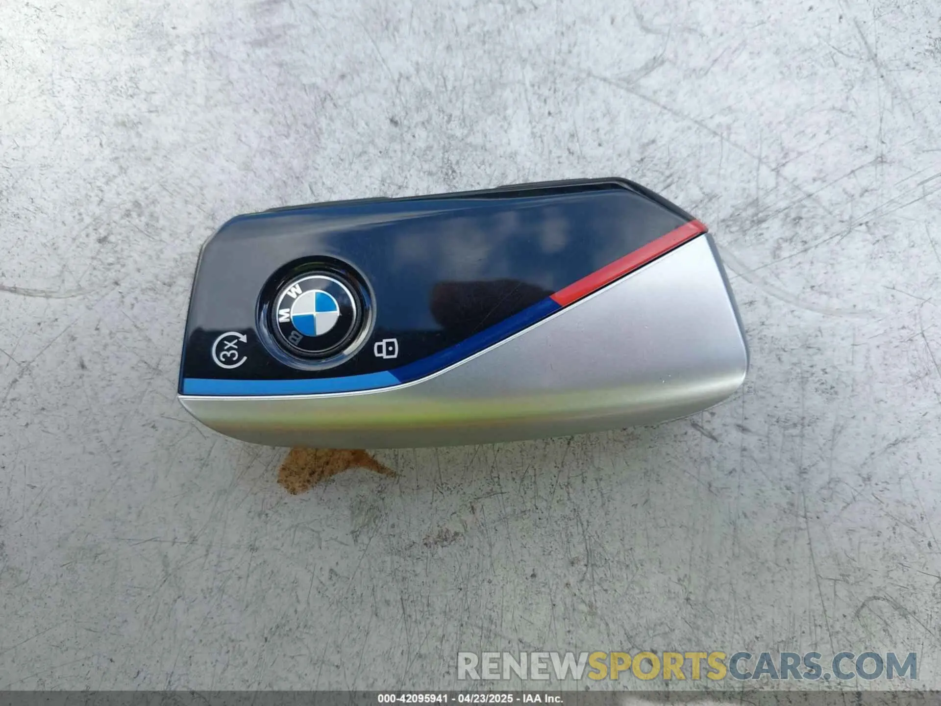 11 Photograph of a damaged car 5UX43EU05S9W99591 BMW X5 PHEV 2025